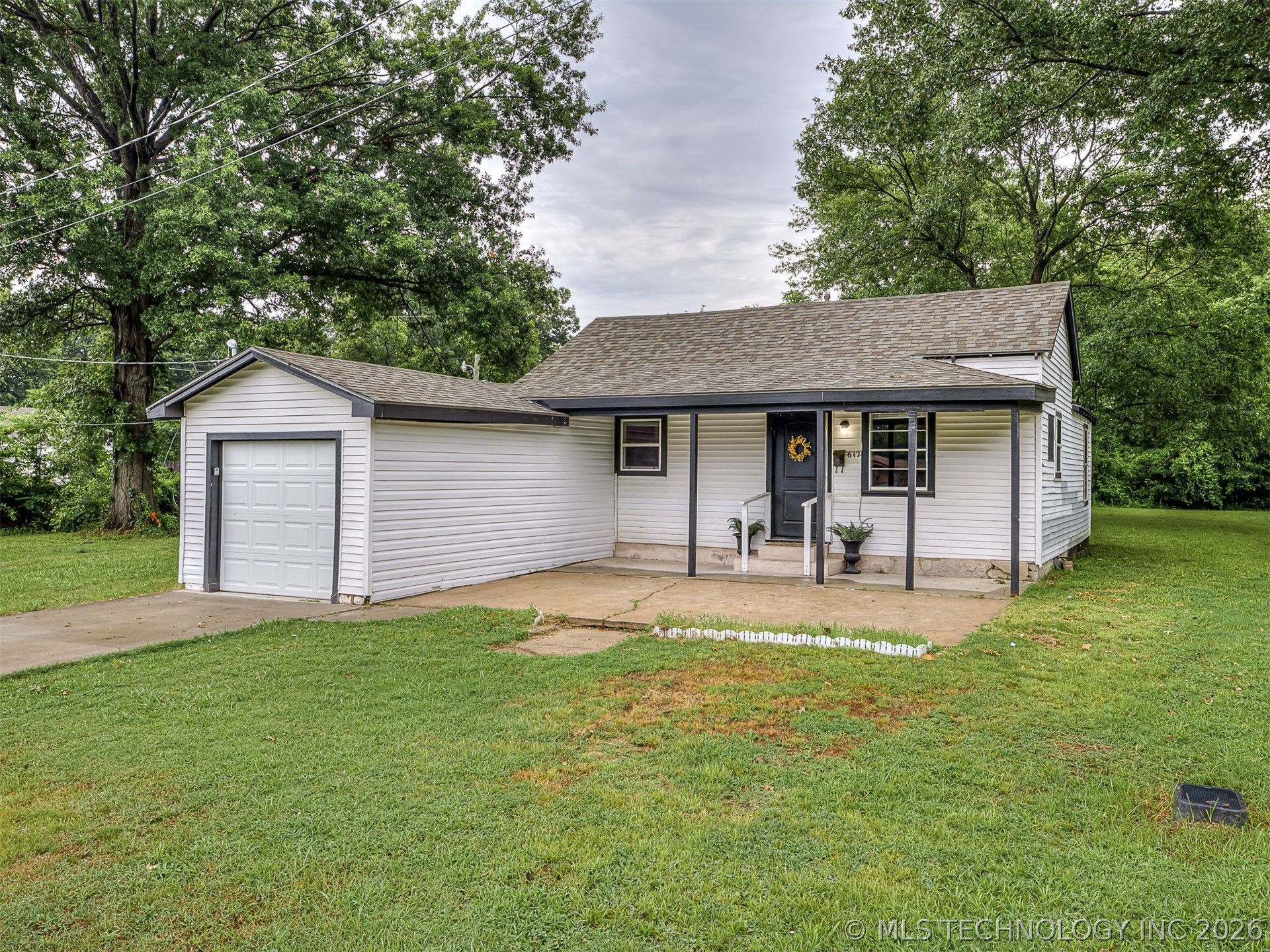 612 N Washington Avenue Wagoner OK 74467