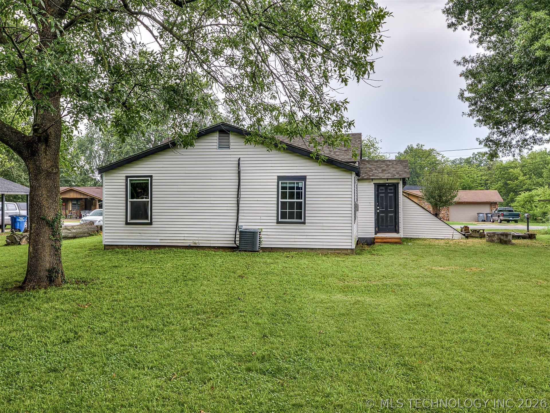 612 N Washington Avenue Wagoner OK 74467