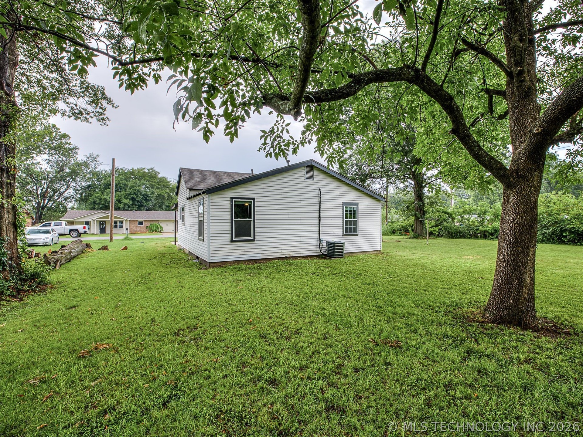 612 N Washington Avenue Wagoner OK 74467