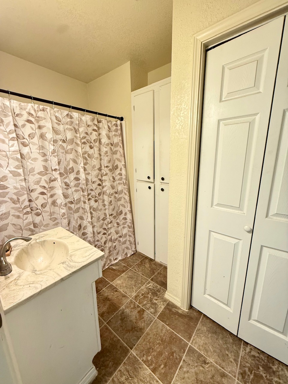 103 S Holly Street Kellyville OK 74039