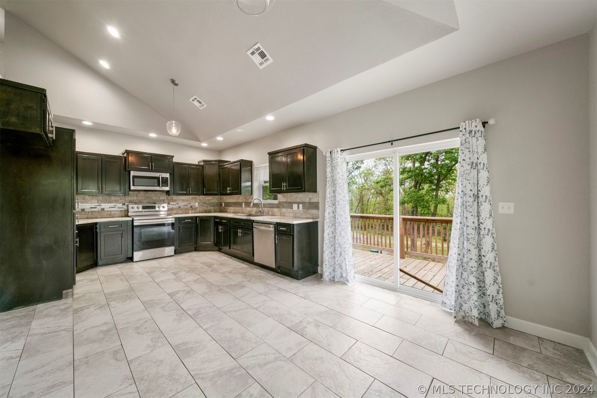 66021 S 320 Road Chouteau OK 74337
