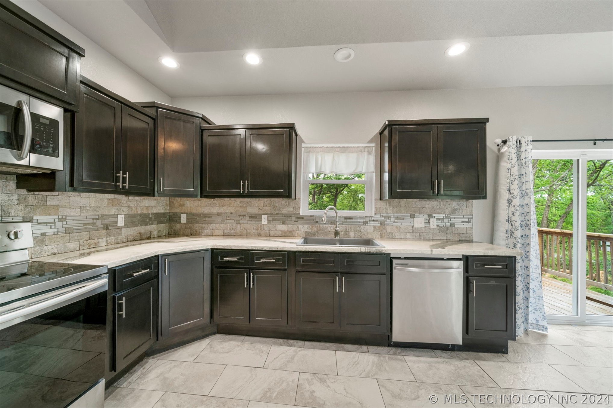 66021 S 320 Road Chouteau OK 74337