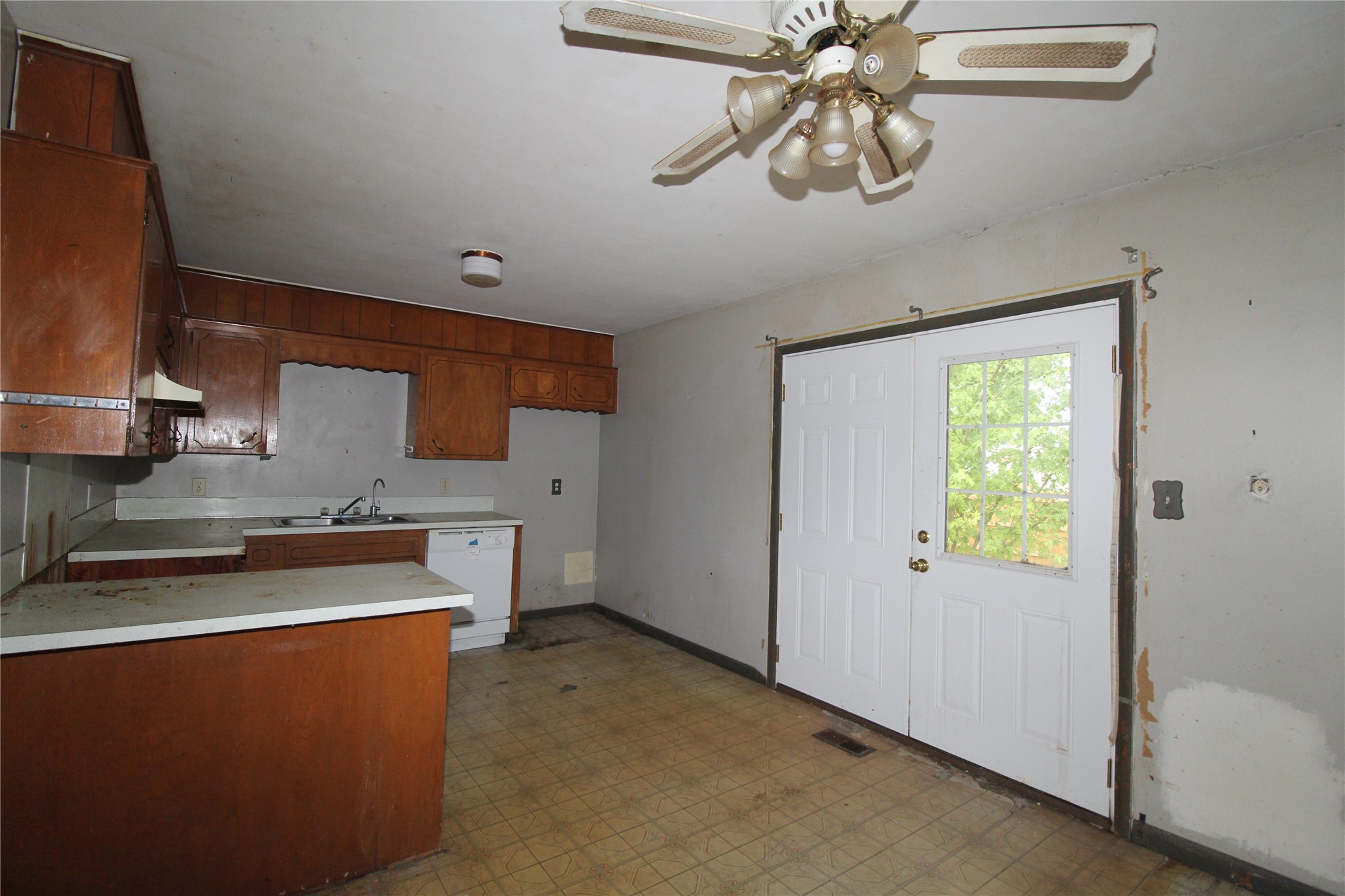 101 W 32nd Place Sand Springs OK 74063