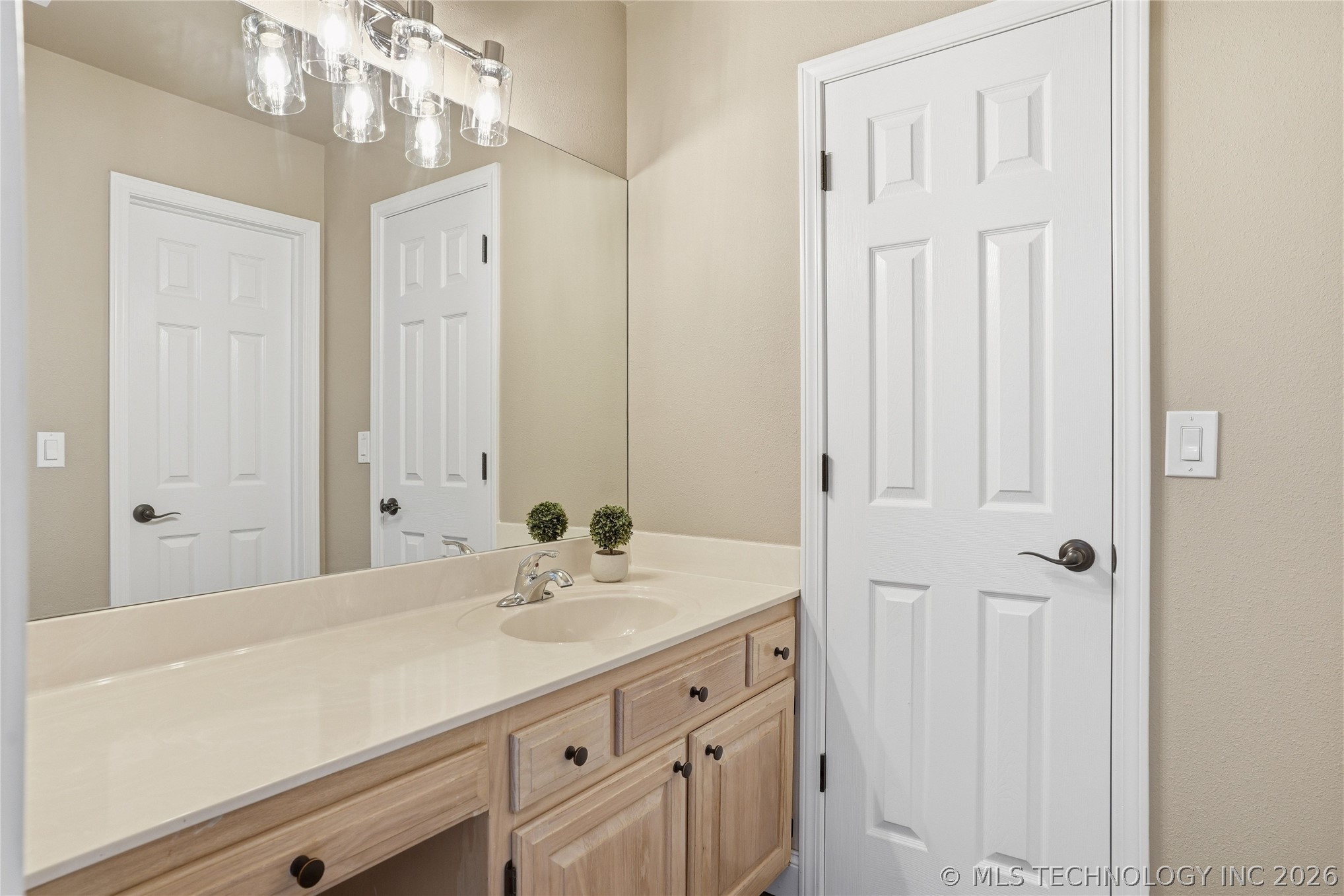 5726 E 101st Place Tulsa OK 74137