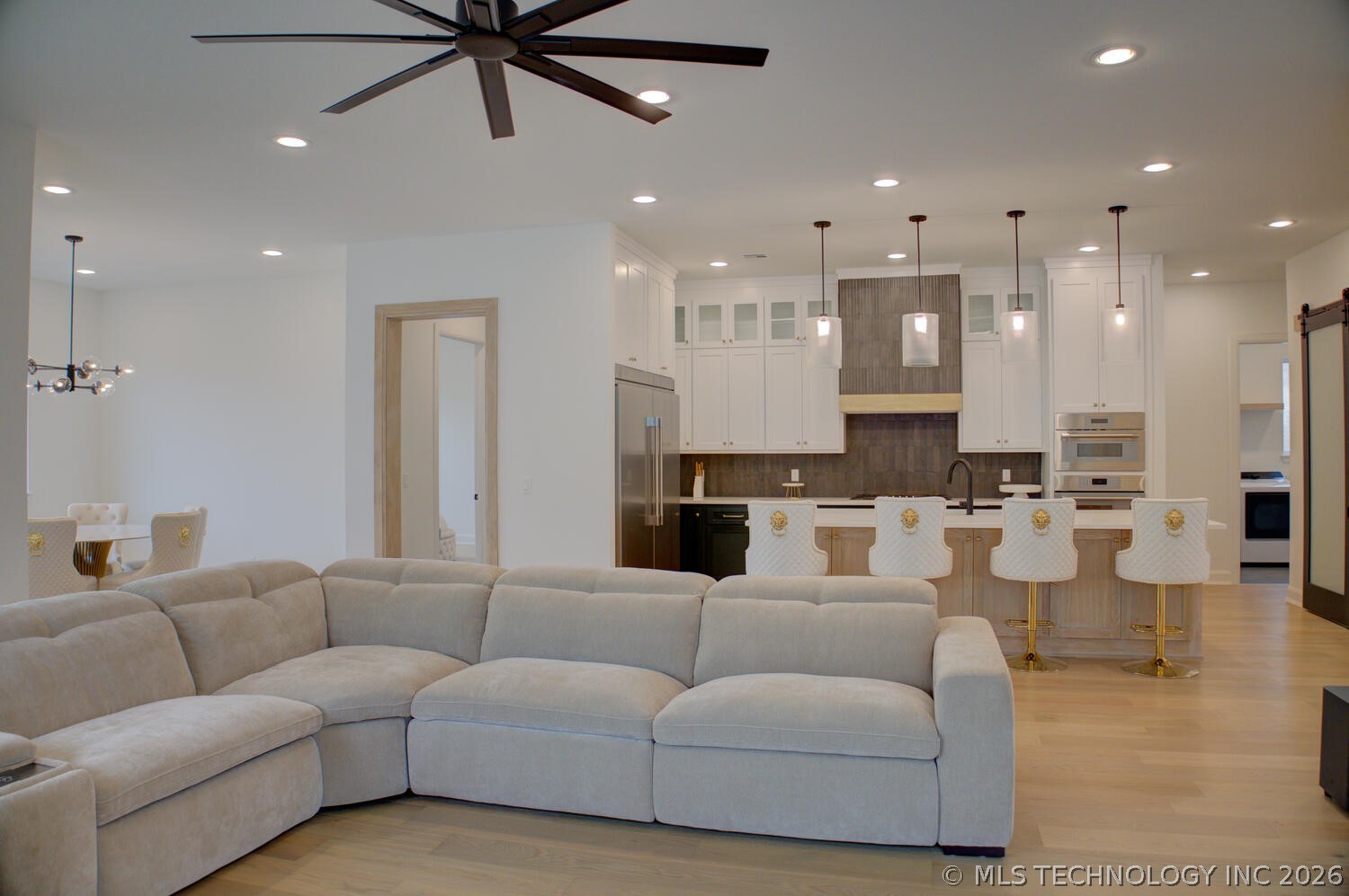 910 W 86th Street S Tulsa OK 74132