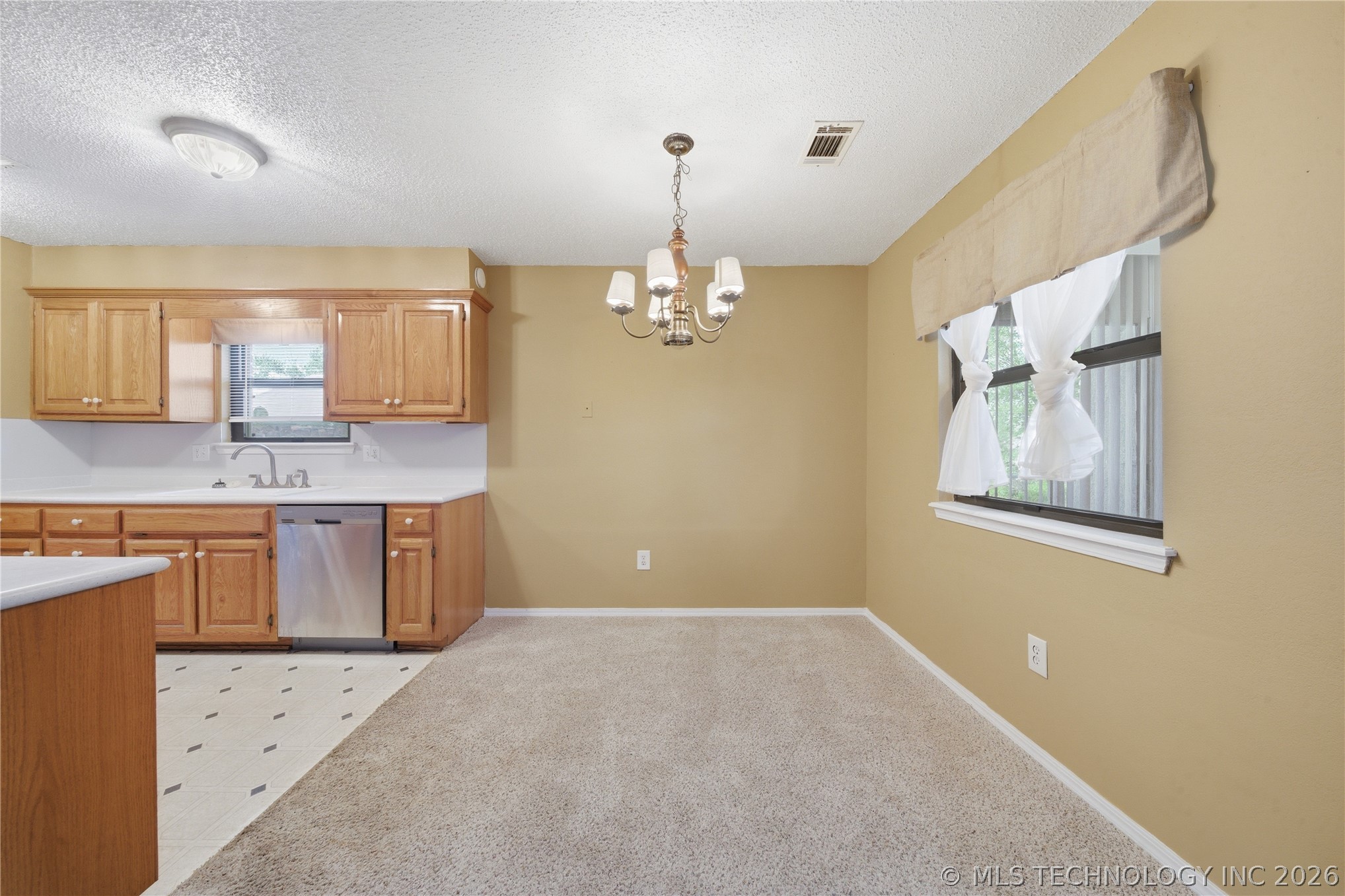 20921 E 37th Place S Broken Arrow OK 74014