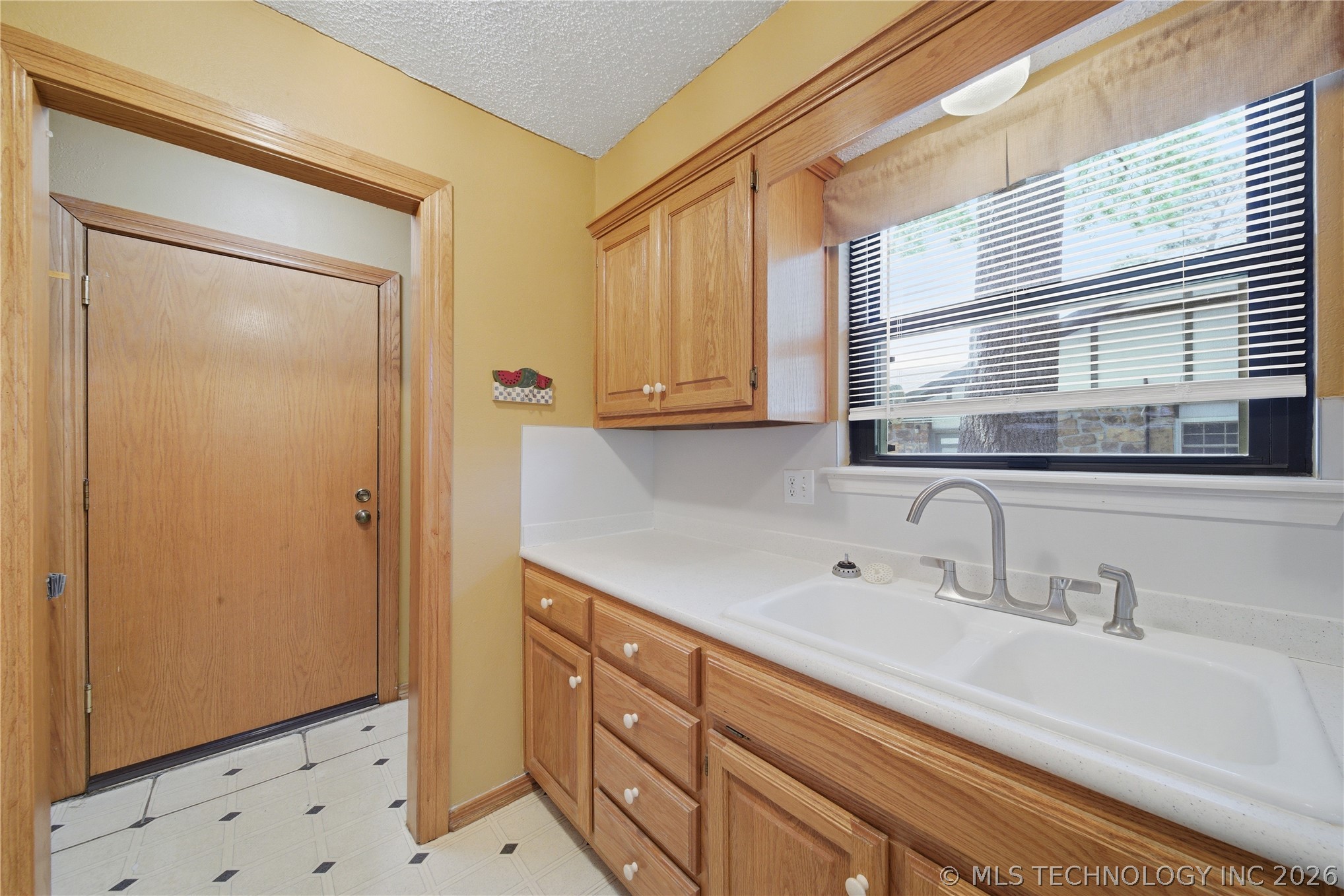 20921 E 37th Place S Broken Arrow OK 74014