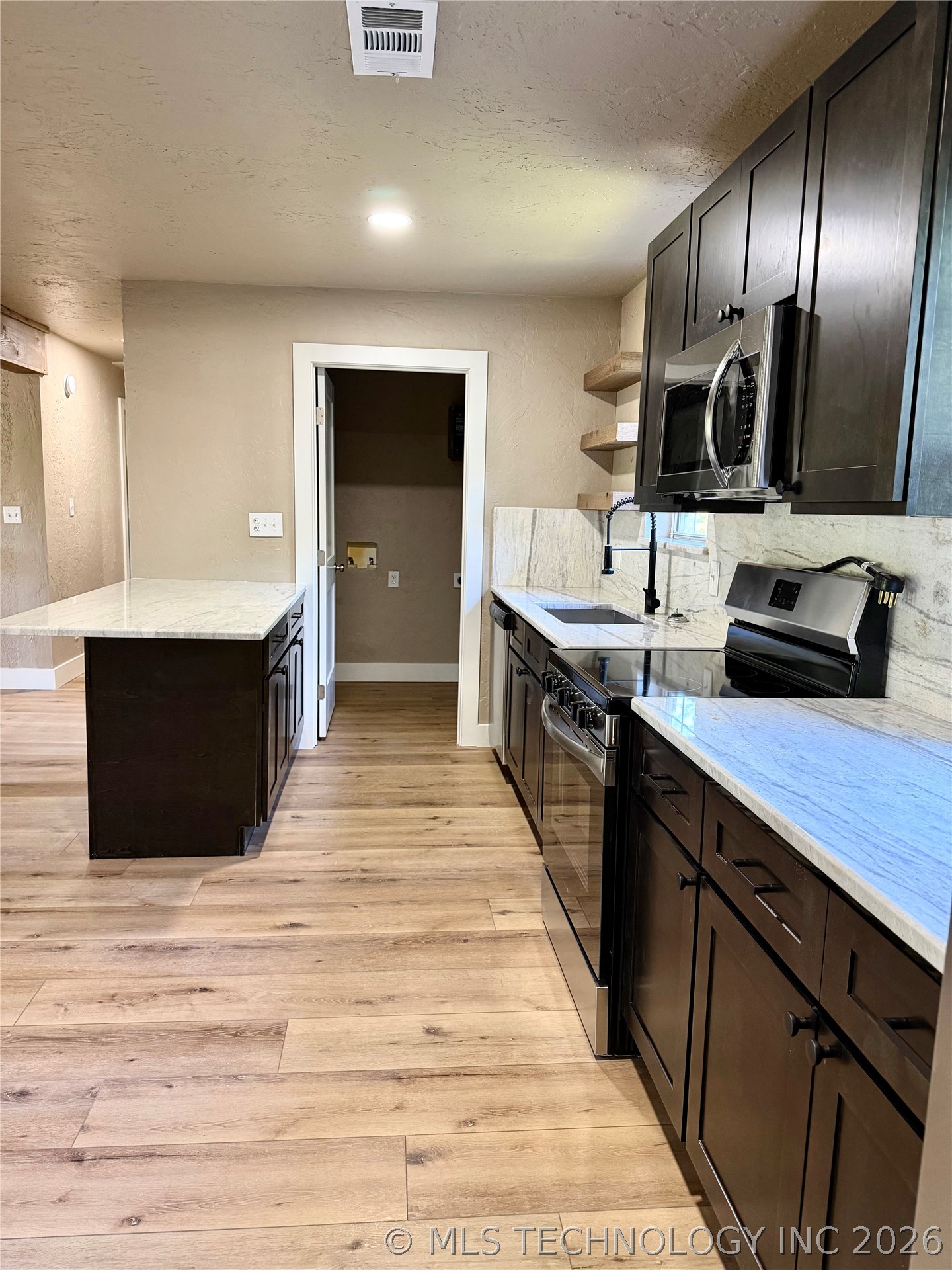 7199 Twin Oak Kingston OK 73439