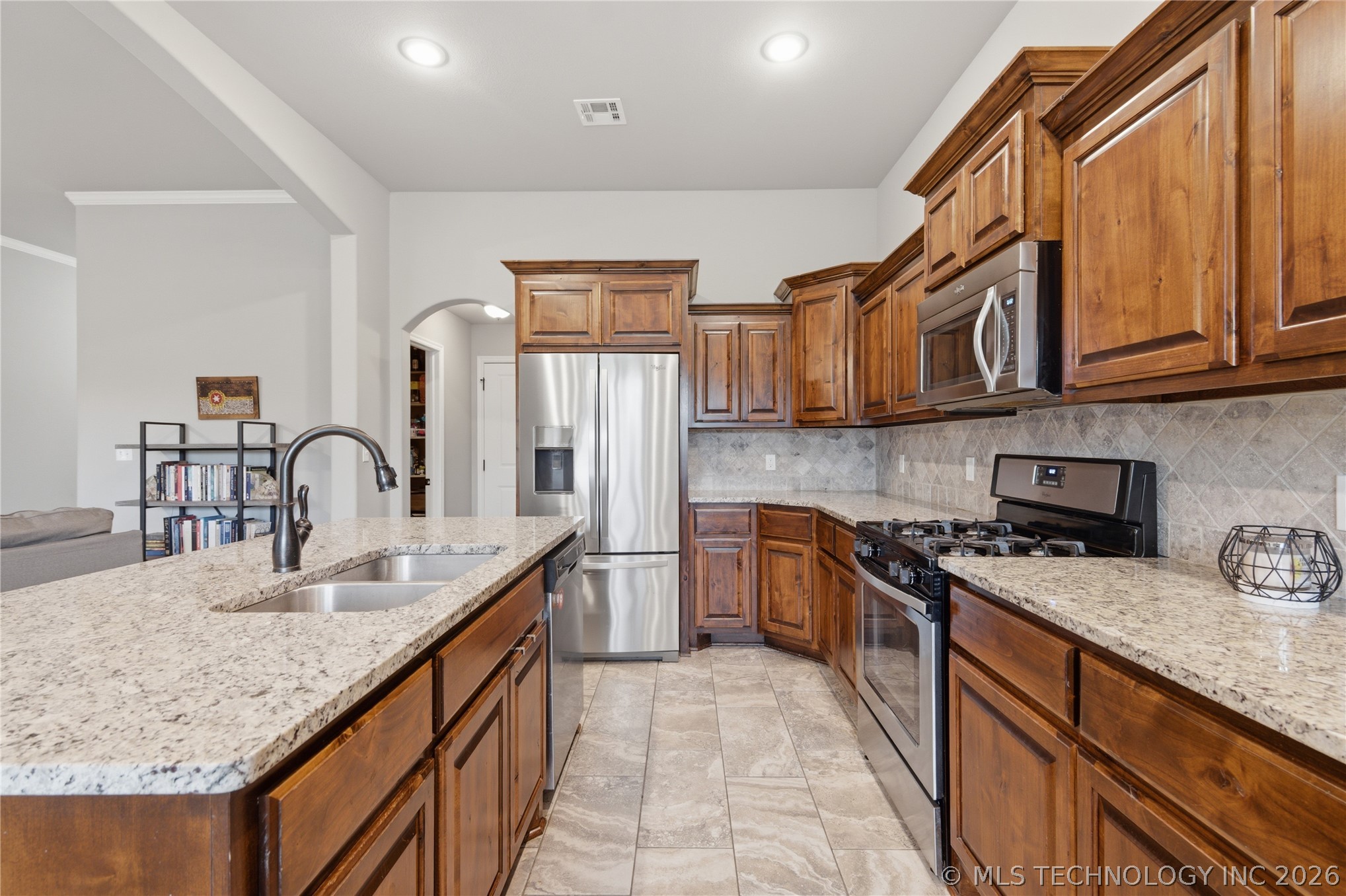2425 S Maple Avenue Broken Arrow OK 74012
