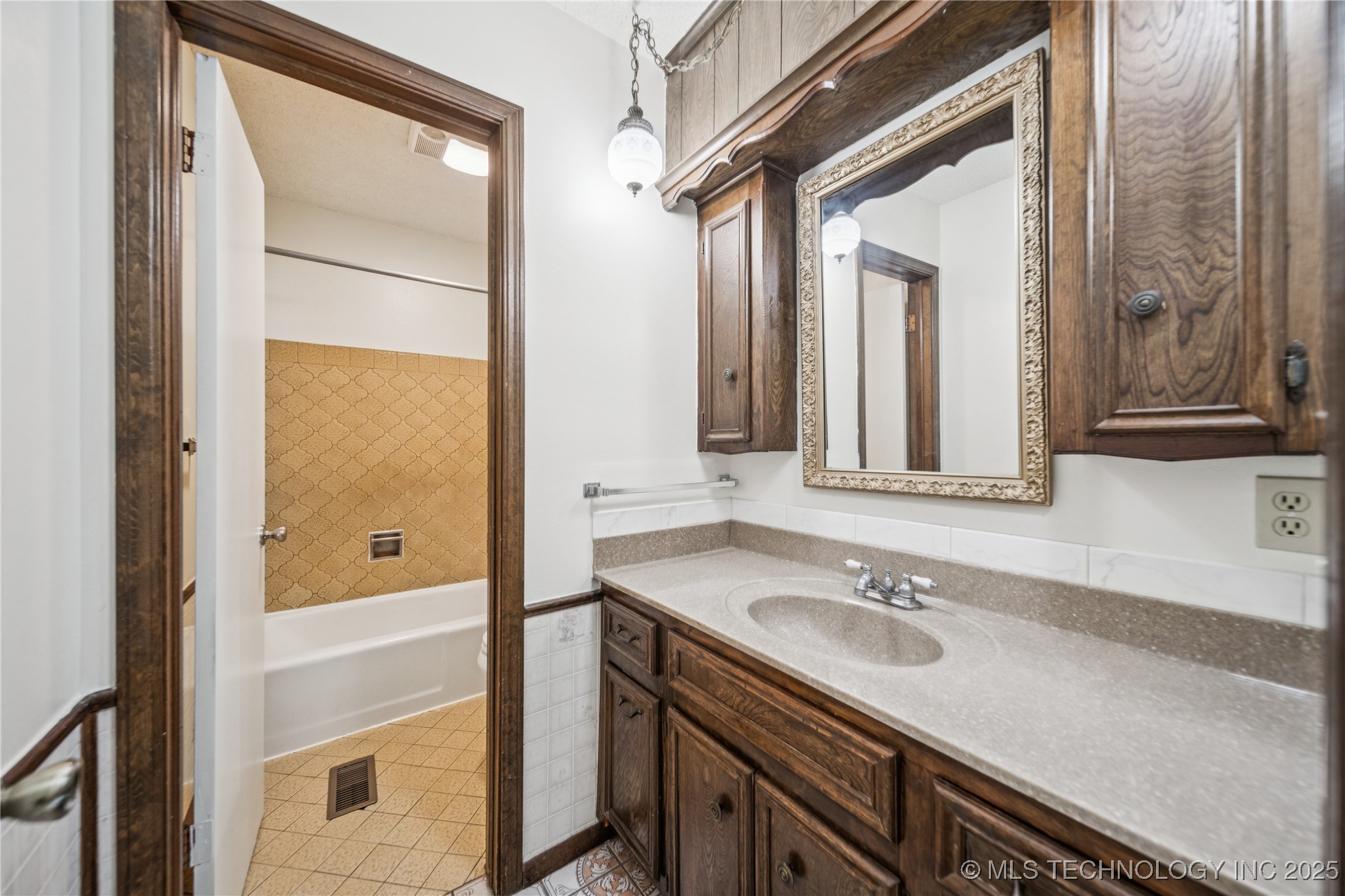 12517 E 38th Street Tulsa OK 74146