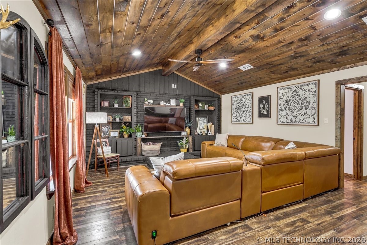 2087 Willafa Woods Cartwright OK 74731