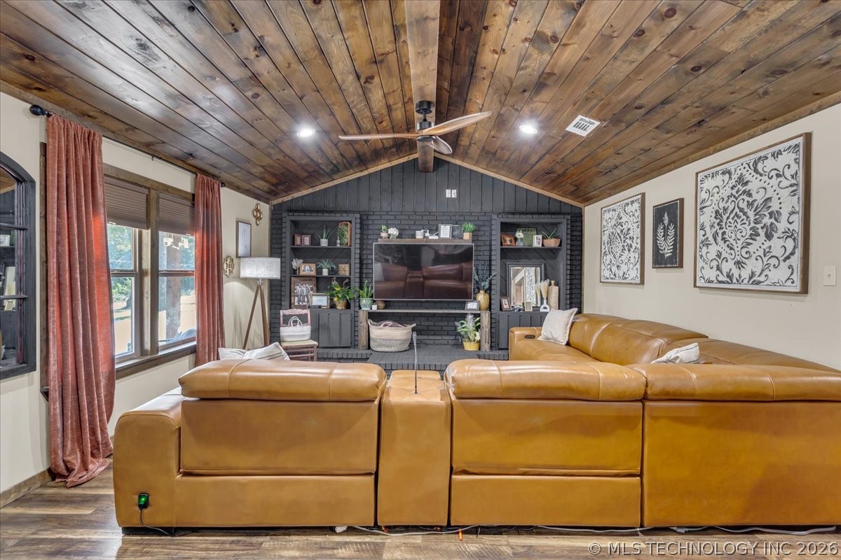 2087 Willafa Woods Cartwright OK 74731