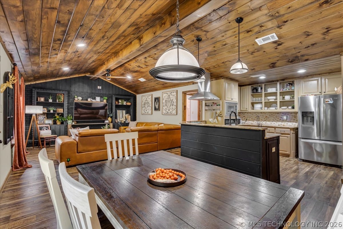 2087 Willafa Woods Cartwright OK 74731