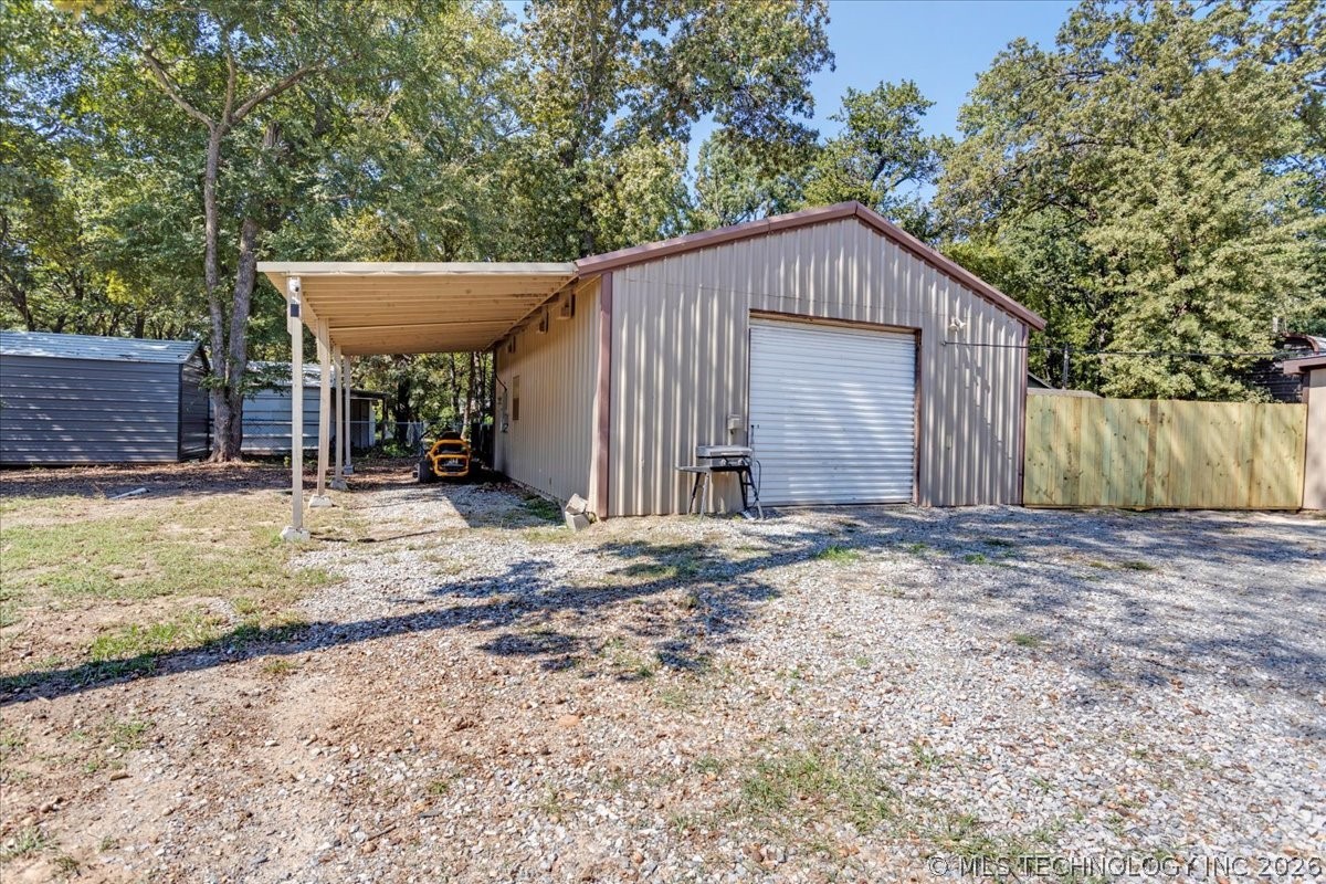 2087 Willafa Woods Cartwright OK 74731