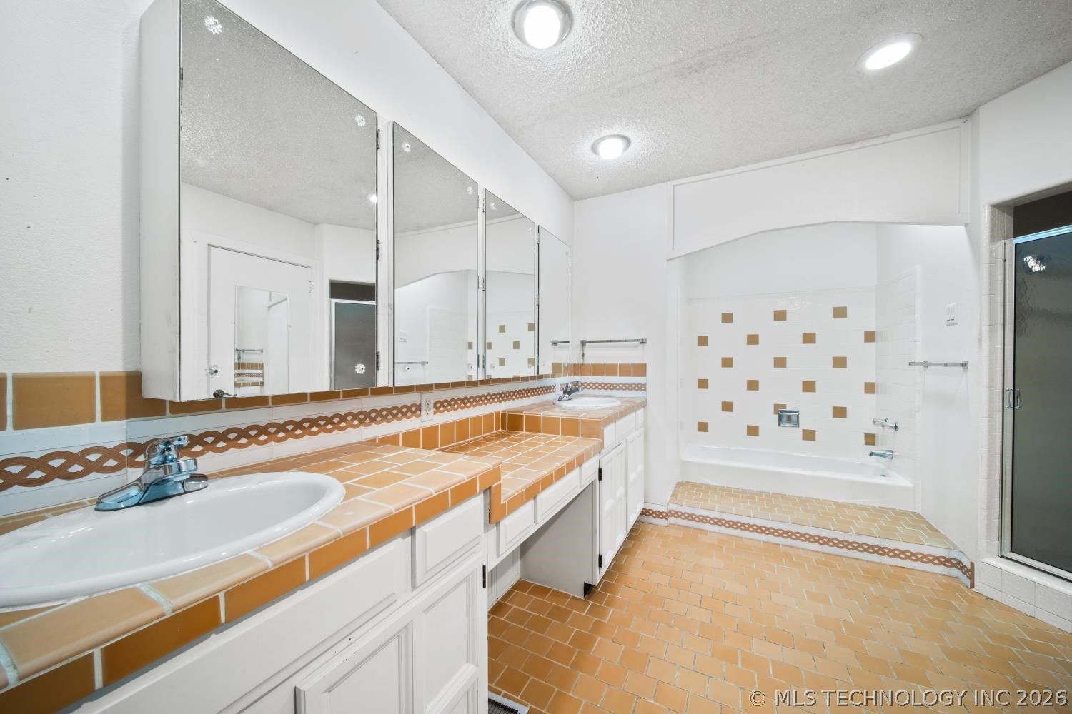 2229 N Cocomo Loop Mannford OK 74044