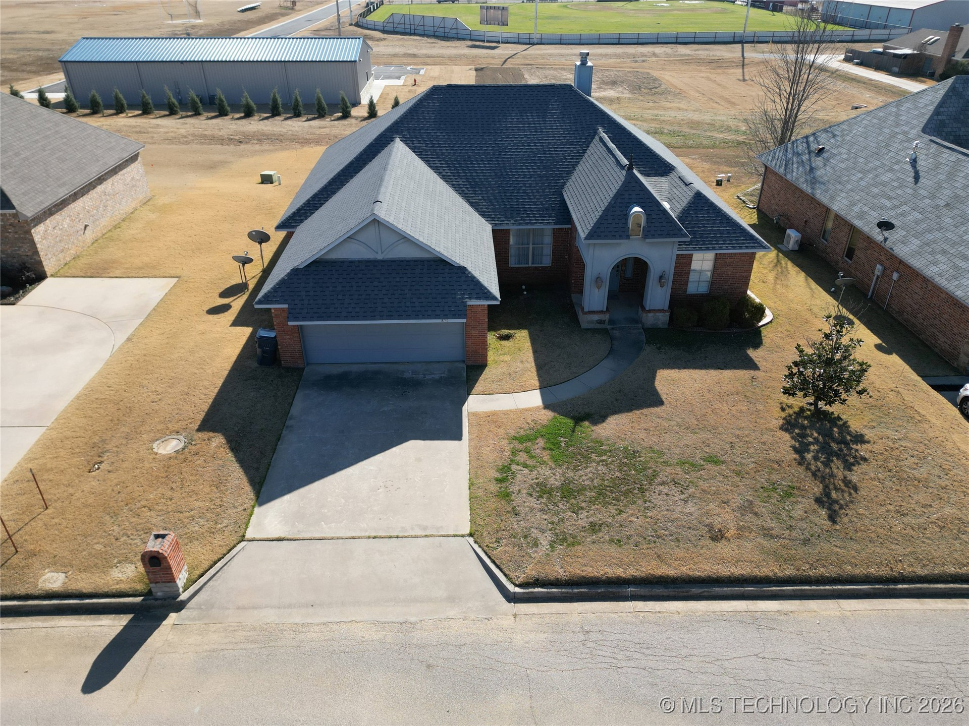 826 Oak Tree Drive Ardmore OK 73401