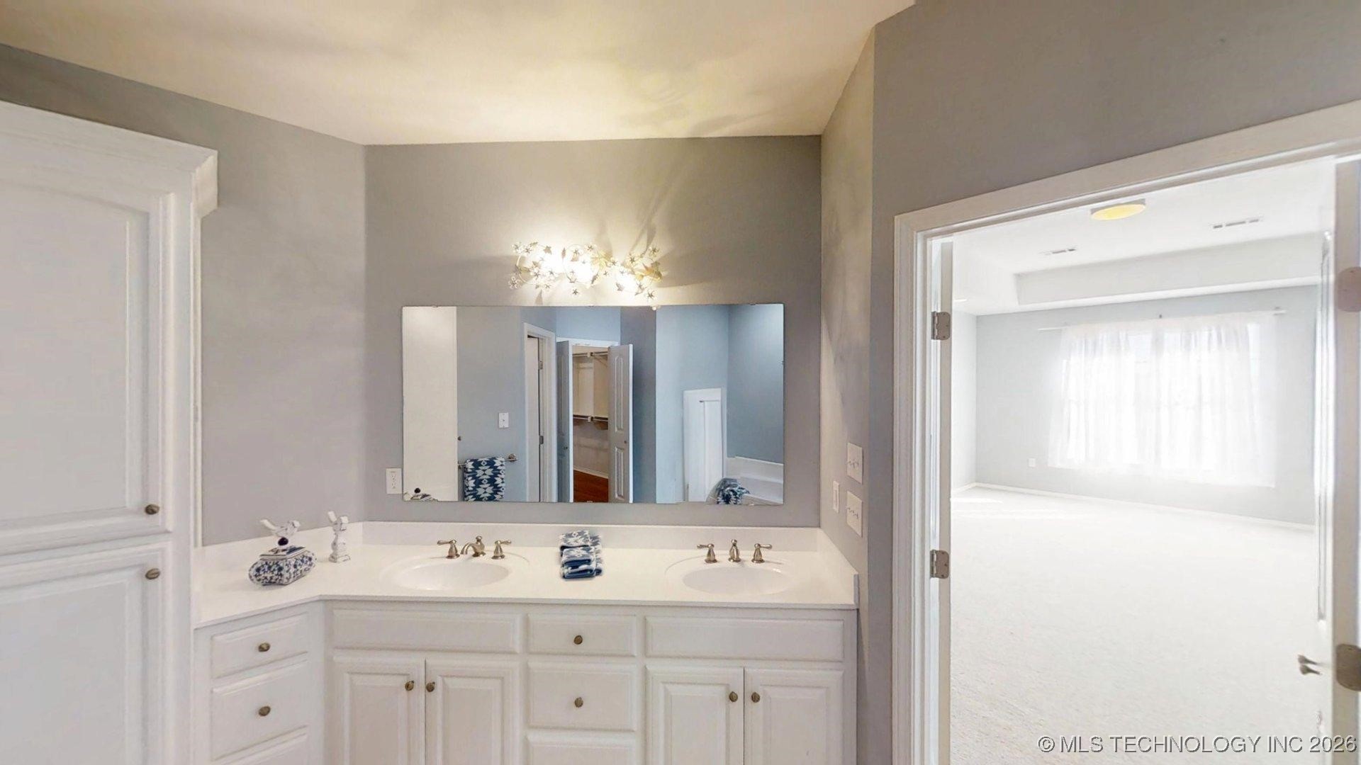 826 Oak Tree Drive Ardmore OK 73401