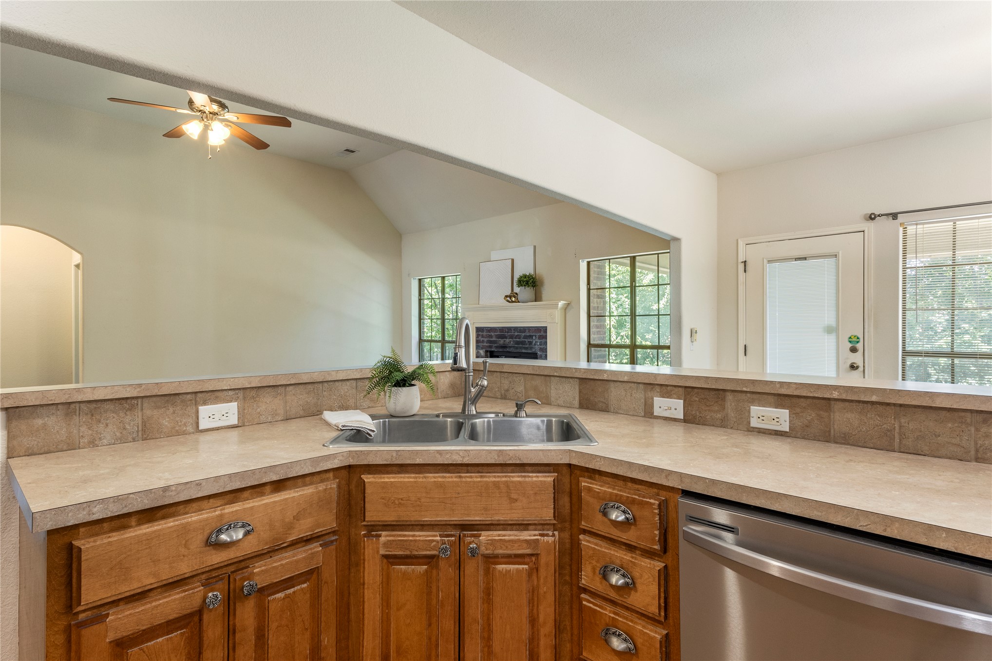2404 S 10th Street Broken Arrow OK 74012