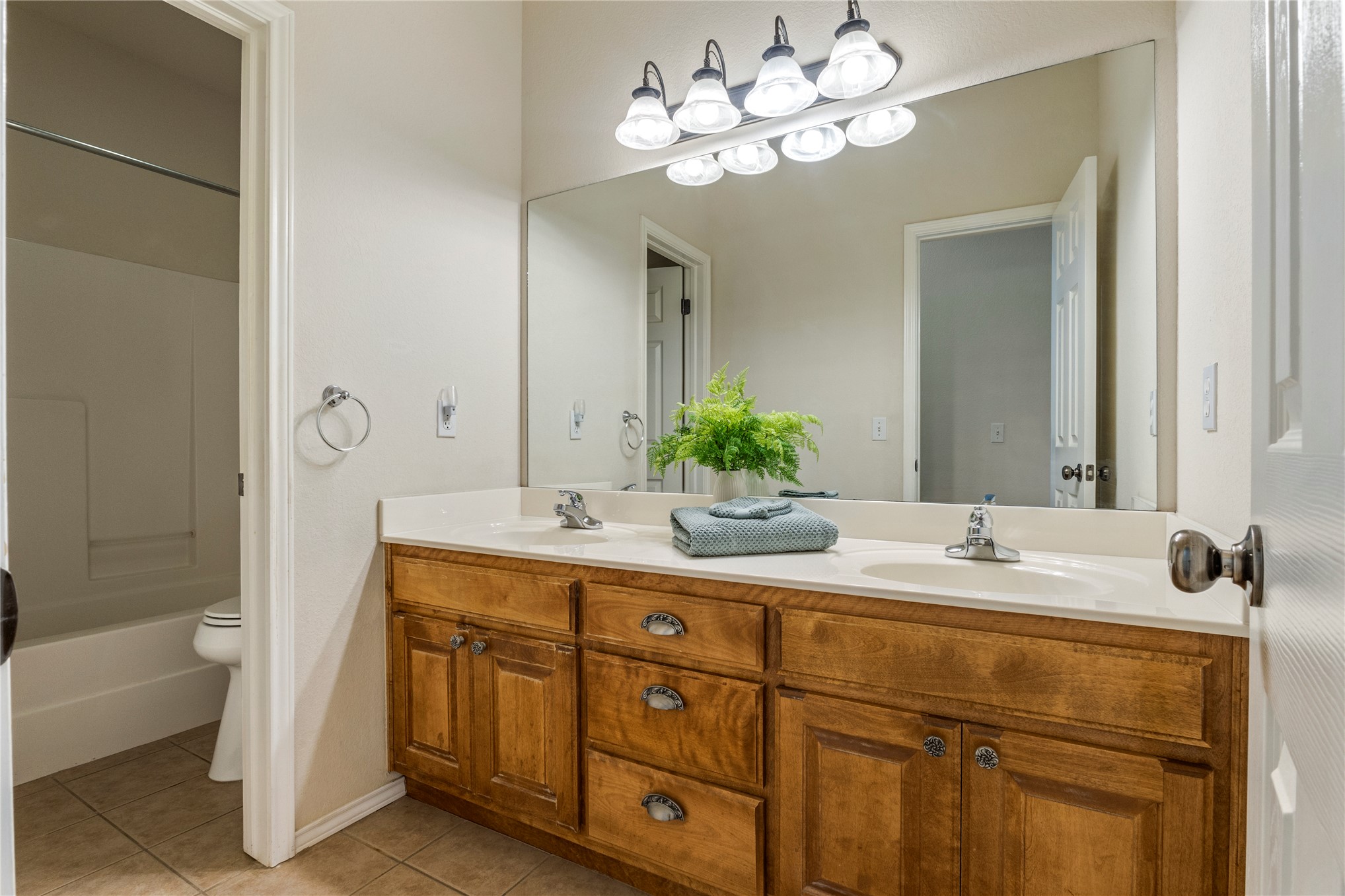 2404 S 10th Street Broken Arrow OK 74012