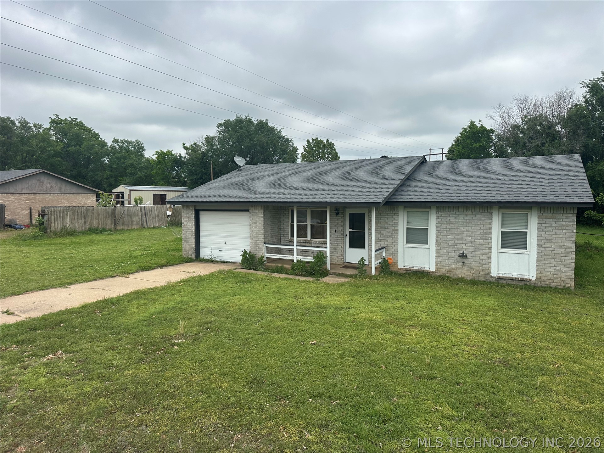 1129 S Oak Street Bristow OK 74010