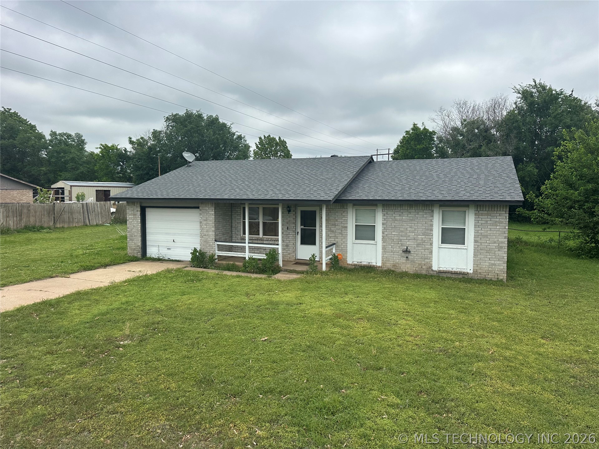 1129 S Oak Street Bristow OK 74010
