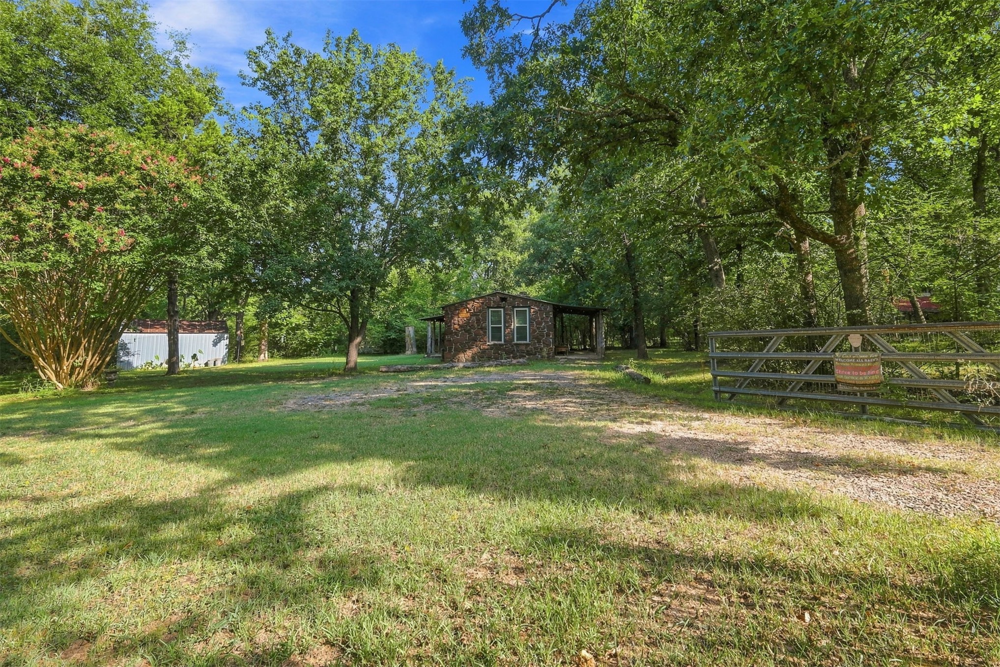 21243 W 898 Road Cookson OK 74427