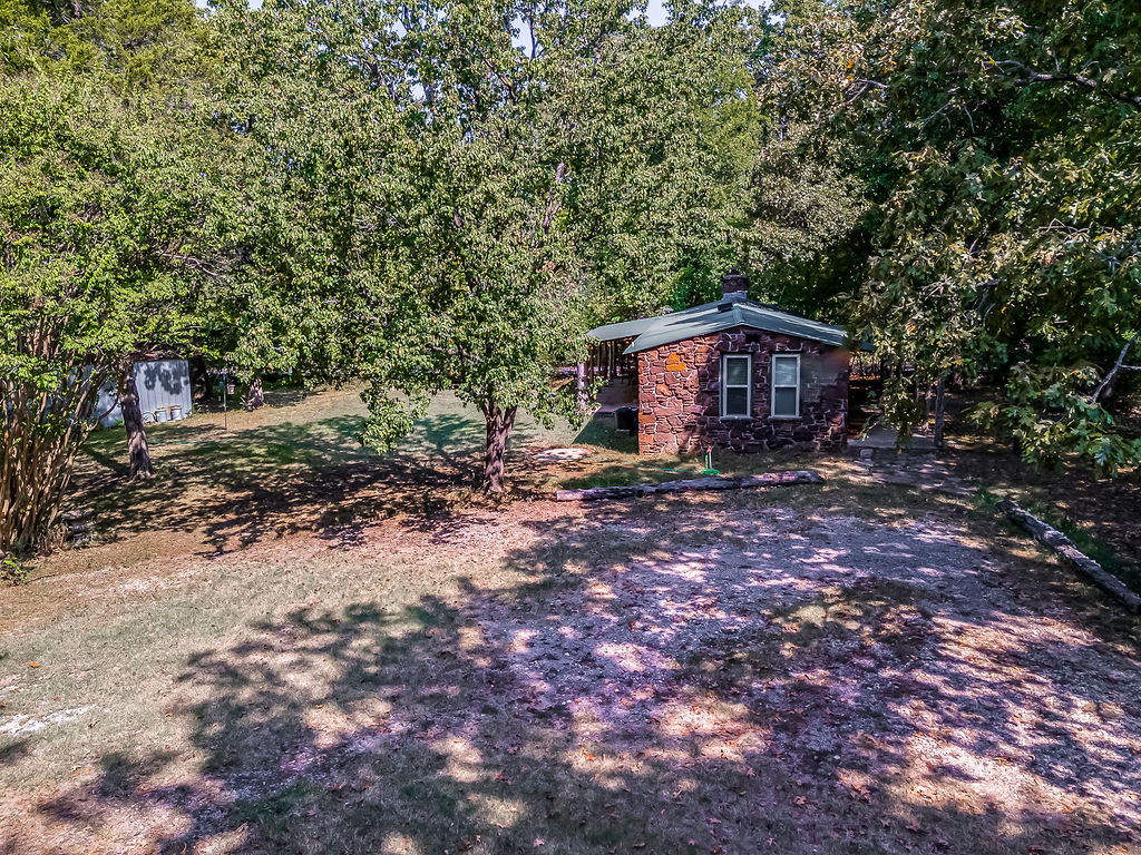 21243 W 898 Road Cookson OK 74427