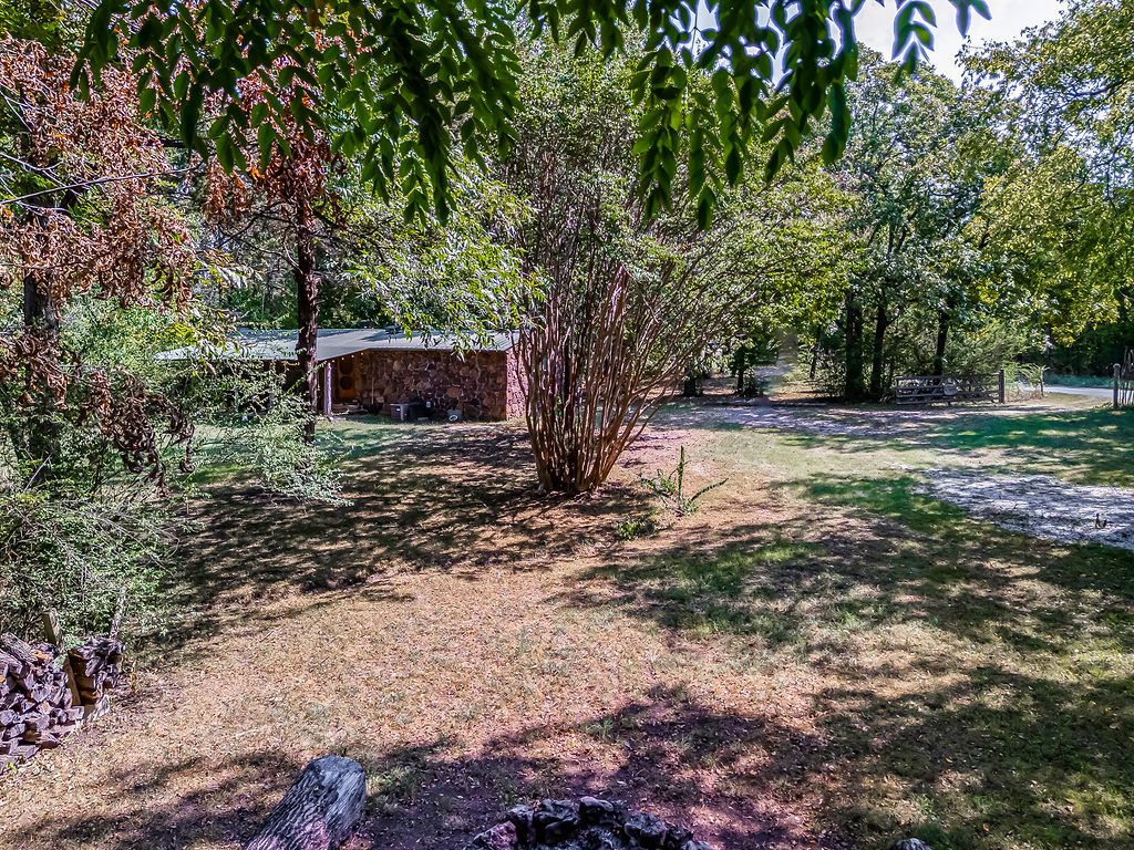 21243 W 898 Road Cookson OK 74427