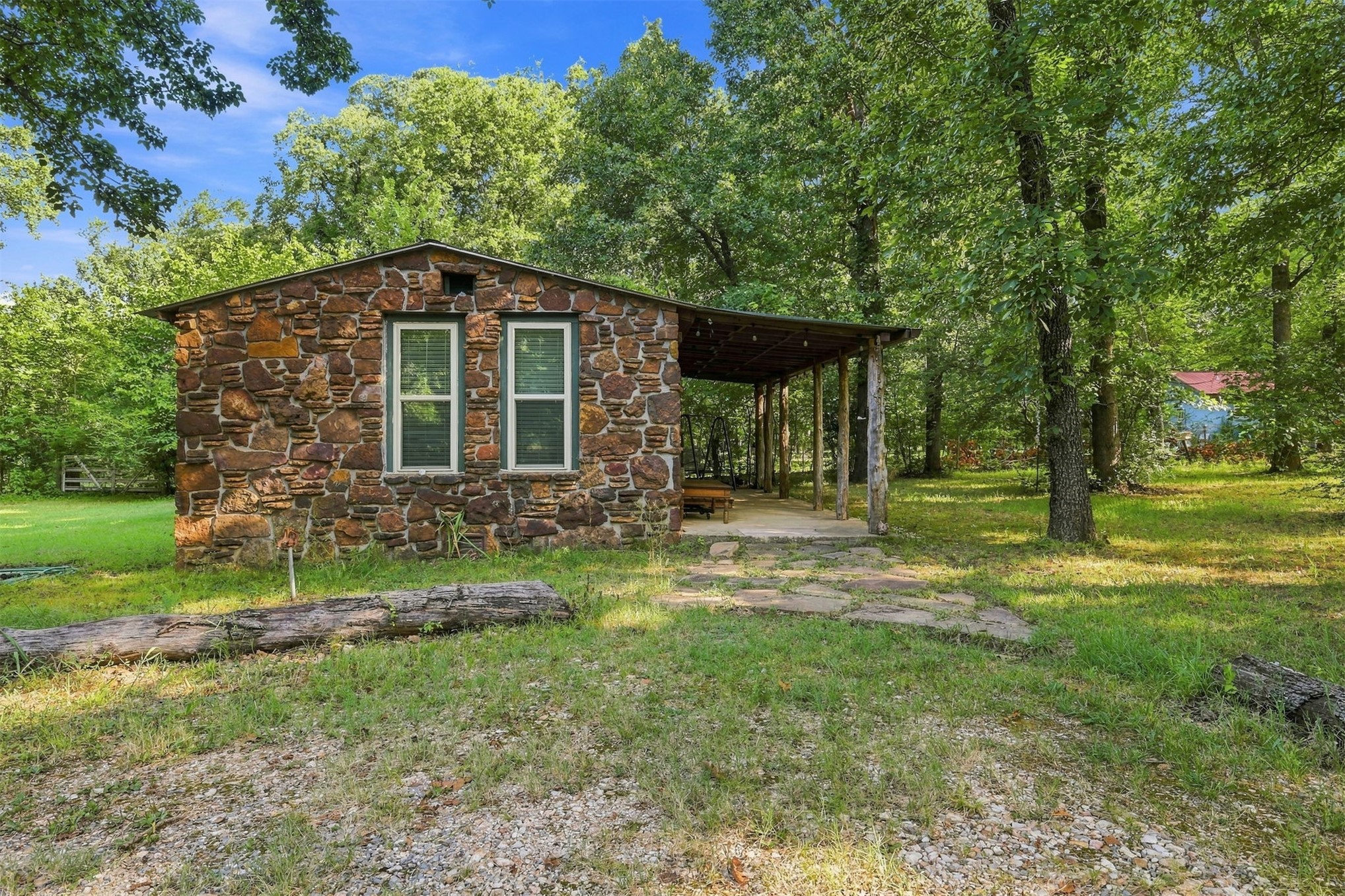21243 W 898 Road Cookson OK 74427