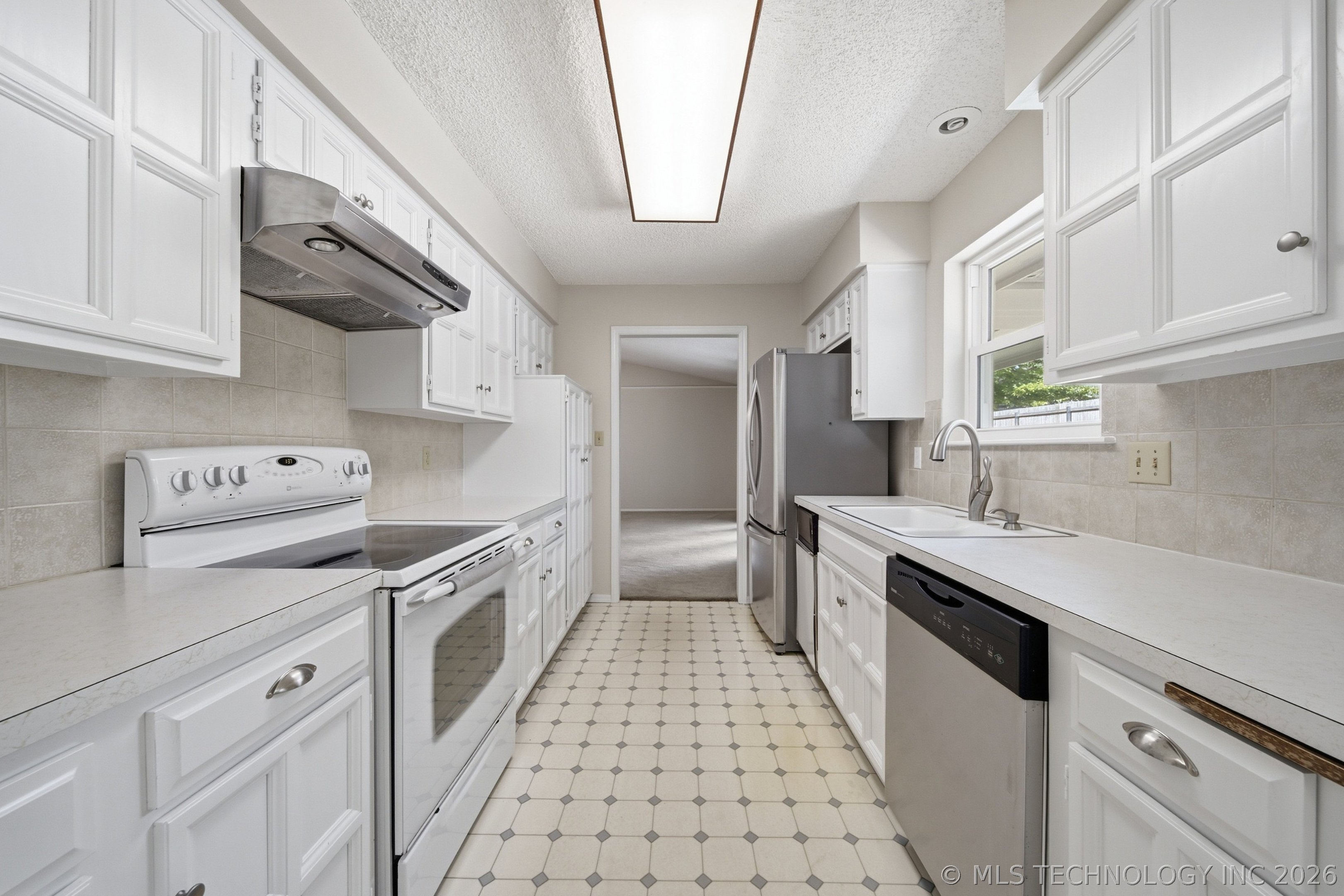 3833 E 82nd Place Tulsa OK 74137