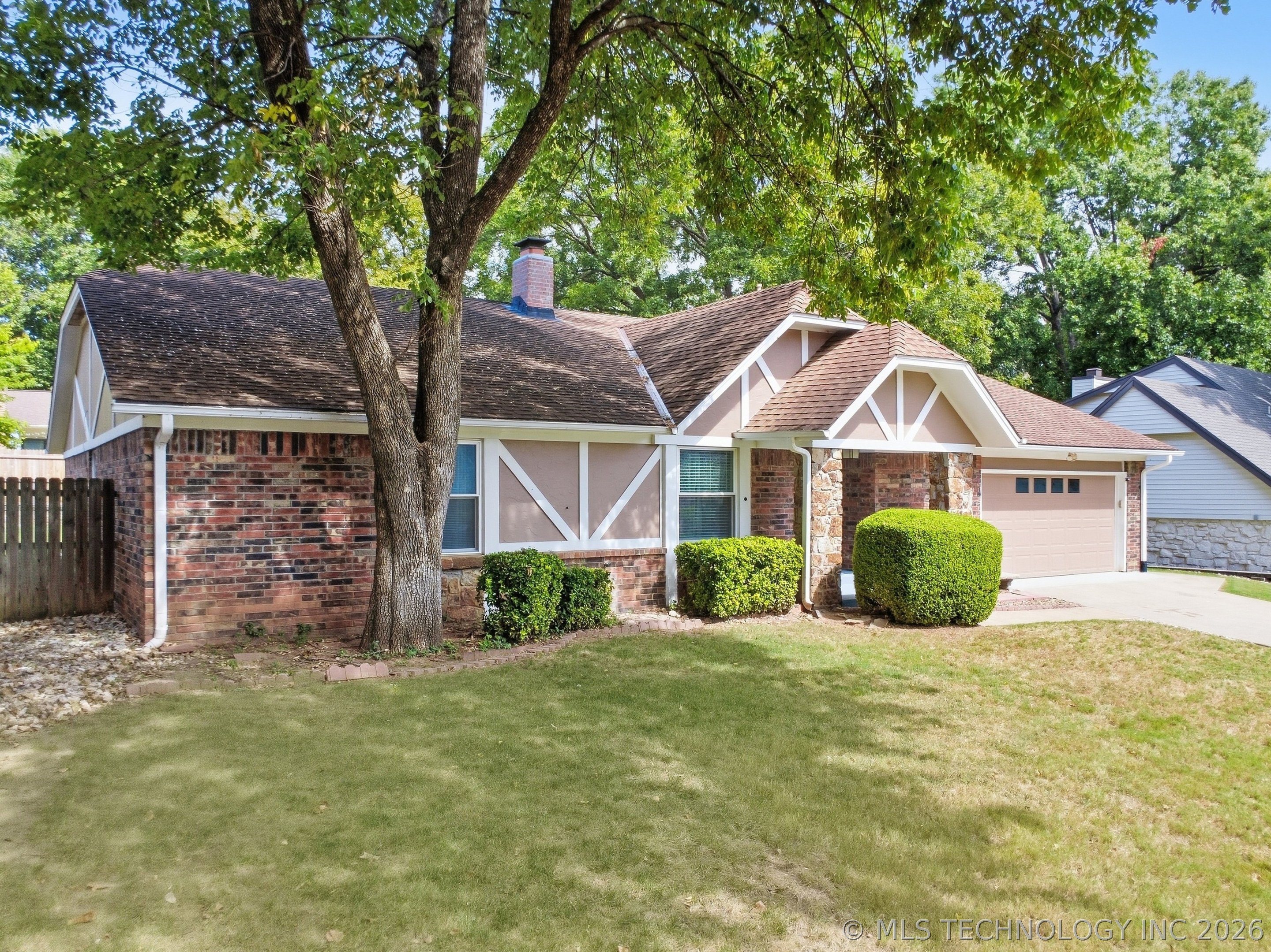 3833 E 82nd Place Tulsa OK 74137
