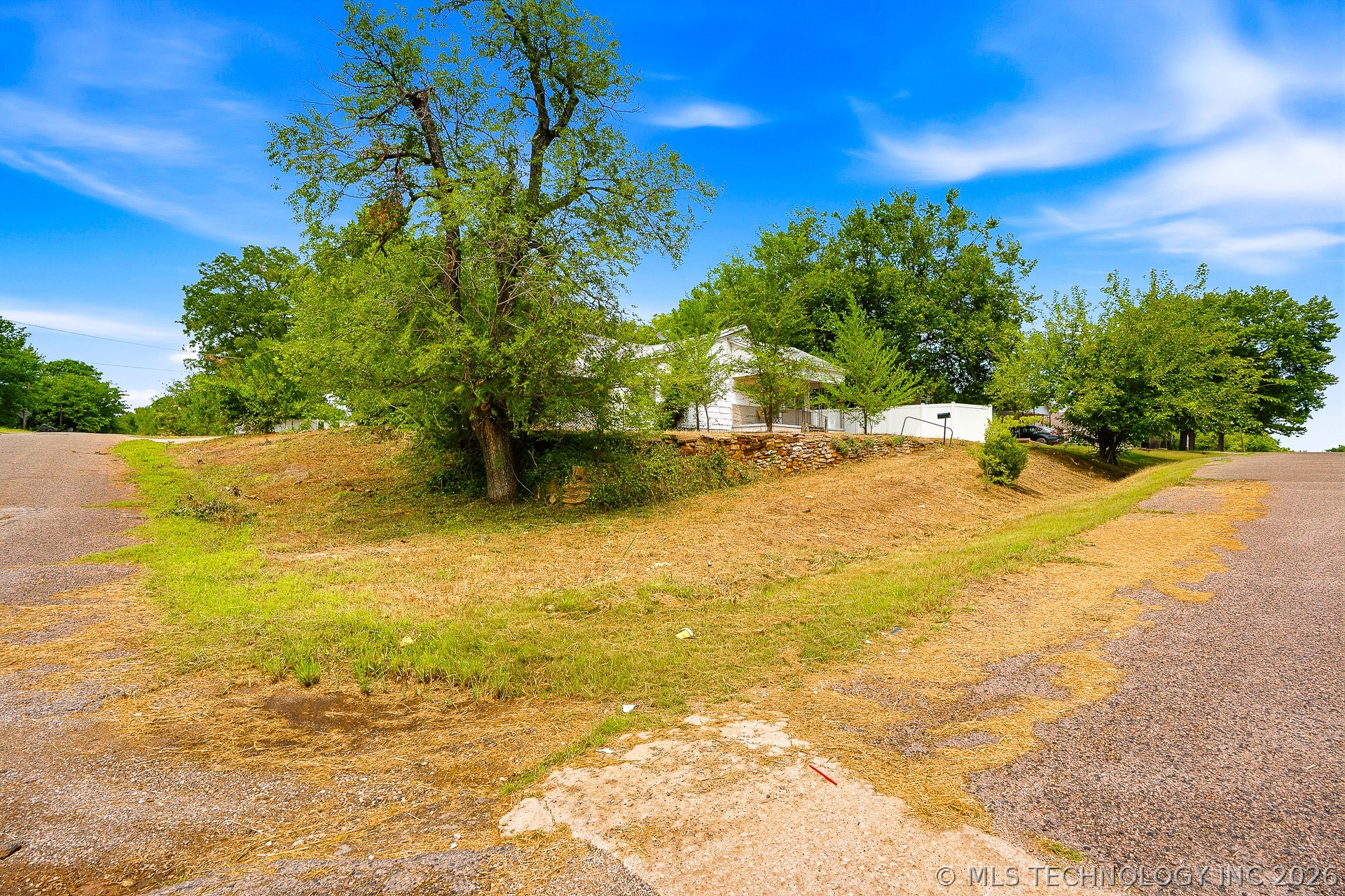 327 W 1st Street Konawa OK 74849