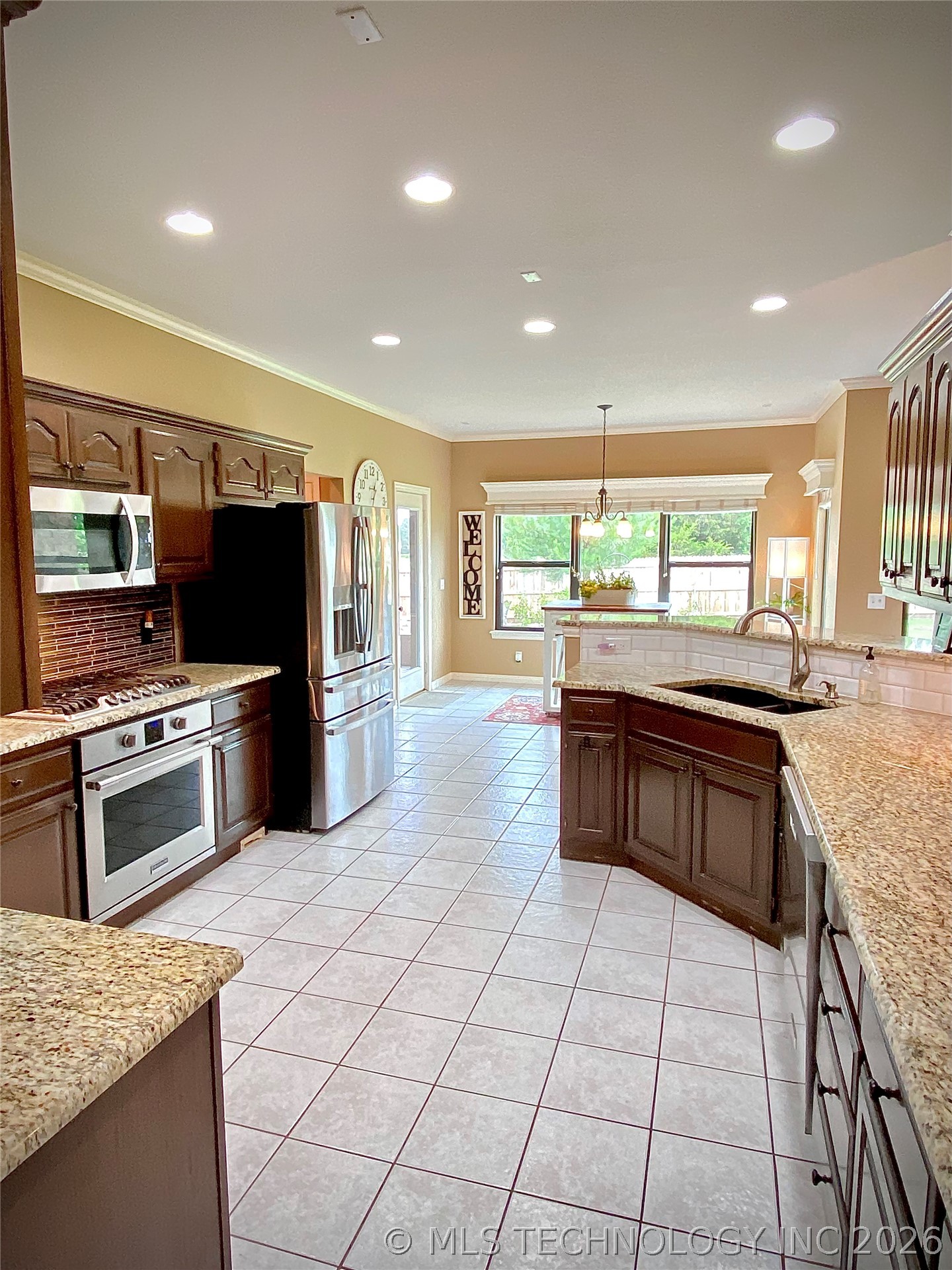 7816 E Broadway Street Broken Arrow OK 74014