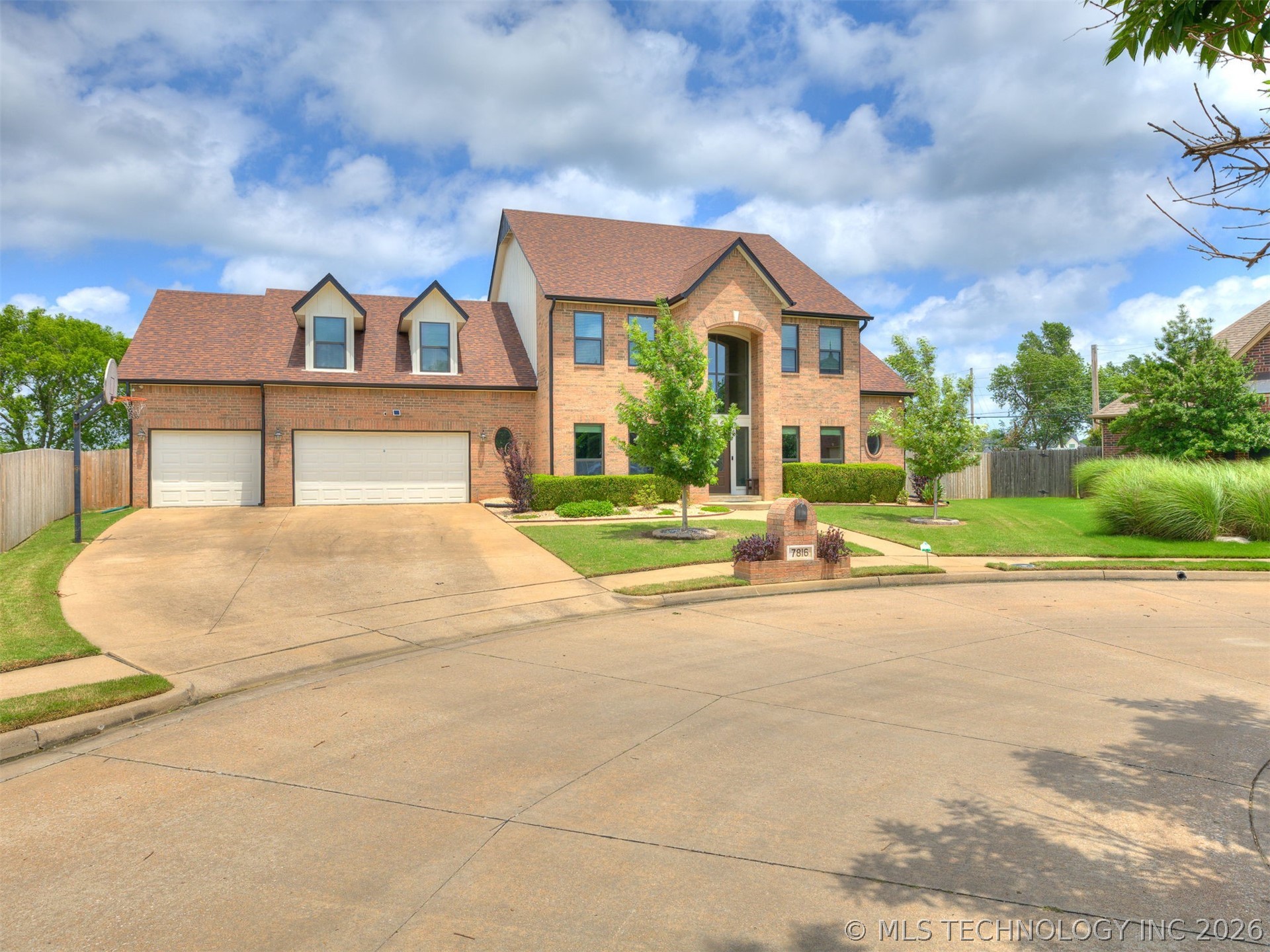 7816 E Broadway Street Broken Arrow OK 74014
