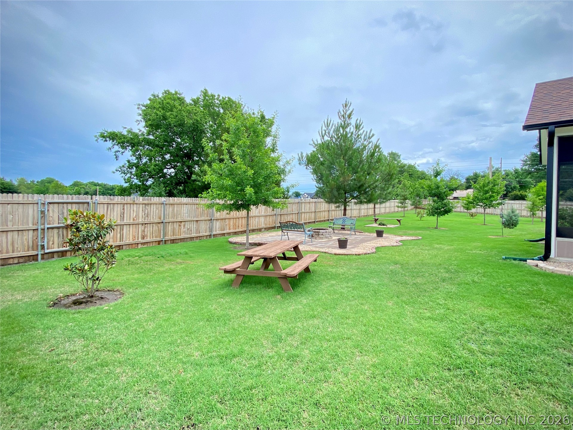 7816 E Broadway Street Broken Arrow OK 74014