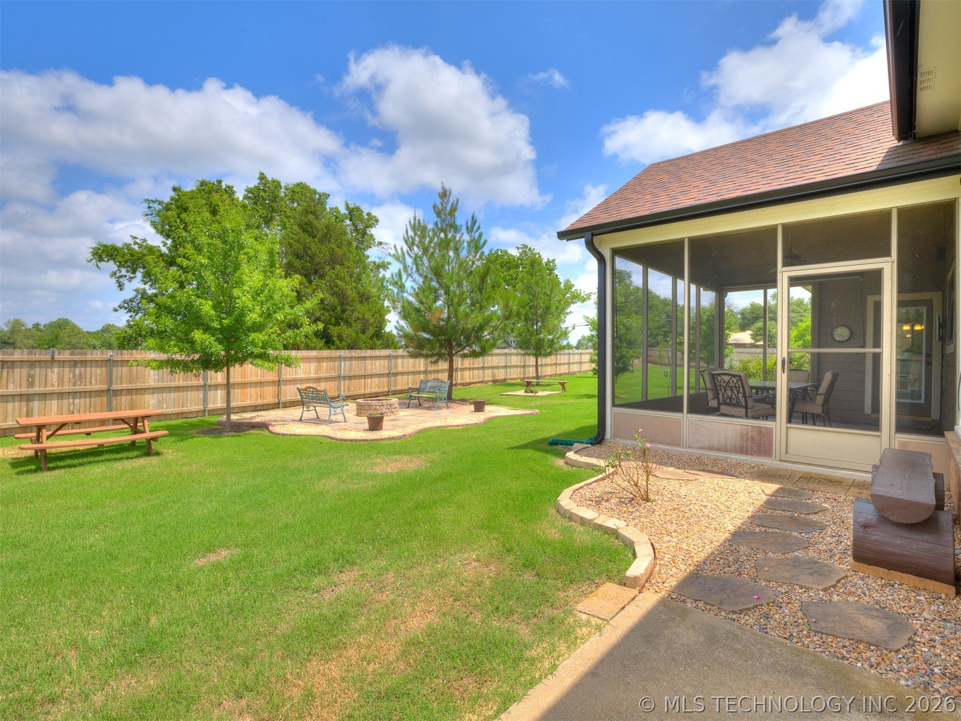 7816 E Broadway Street Broken Arrow OK 74014