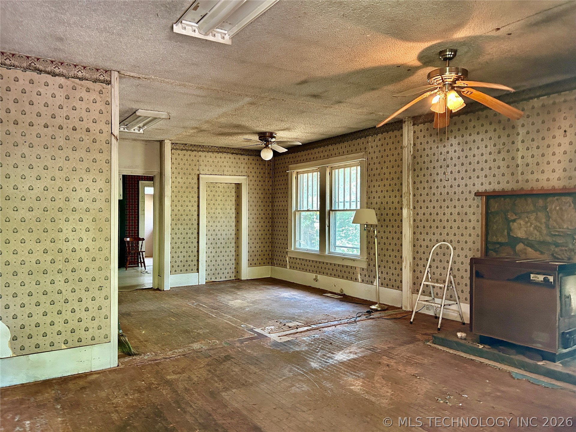 4791 Walnut Grove Colcord OK 74338