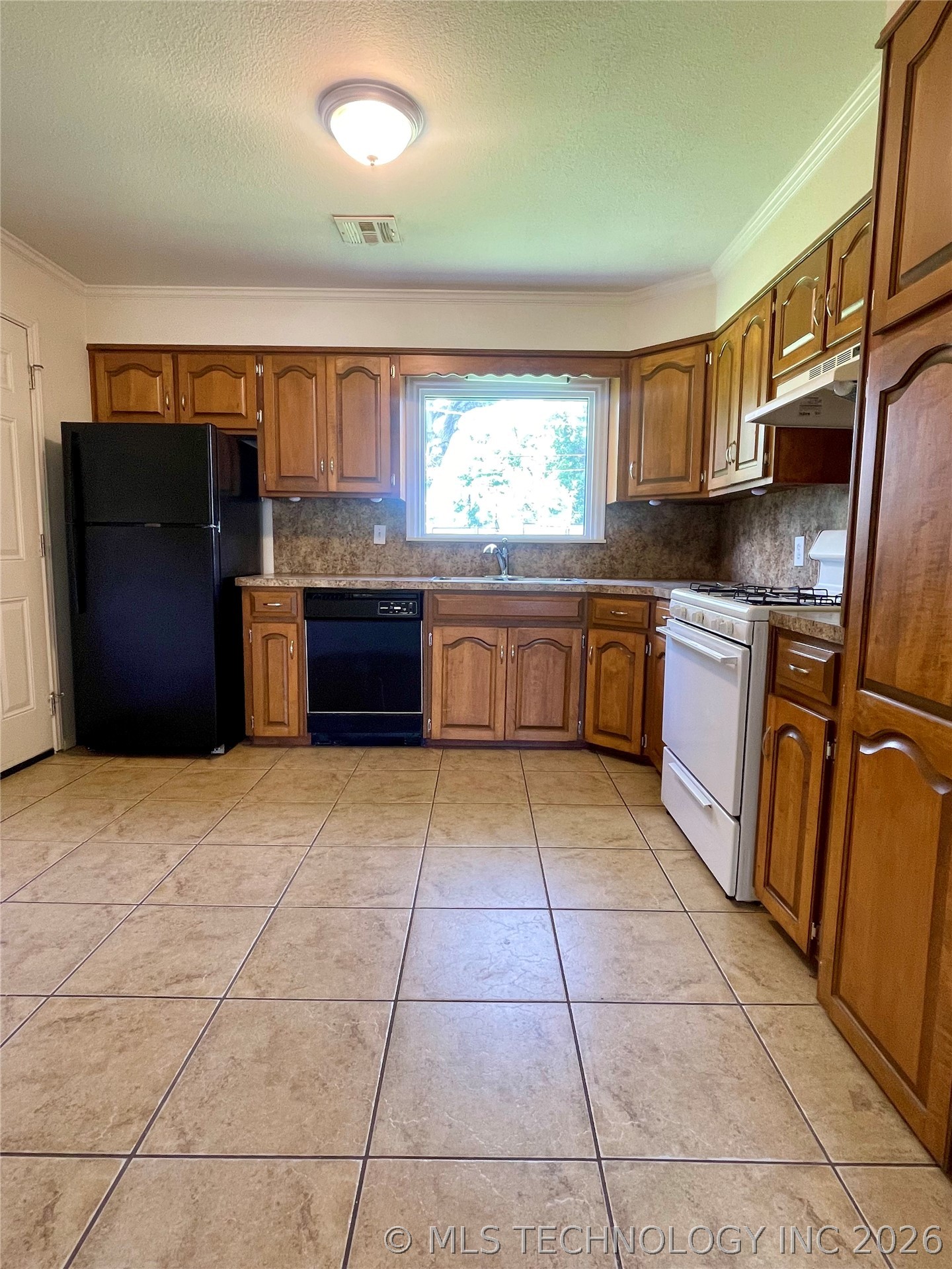 319 E 45th Place Tulsa OK 74105