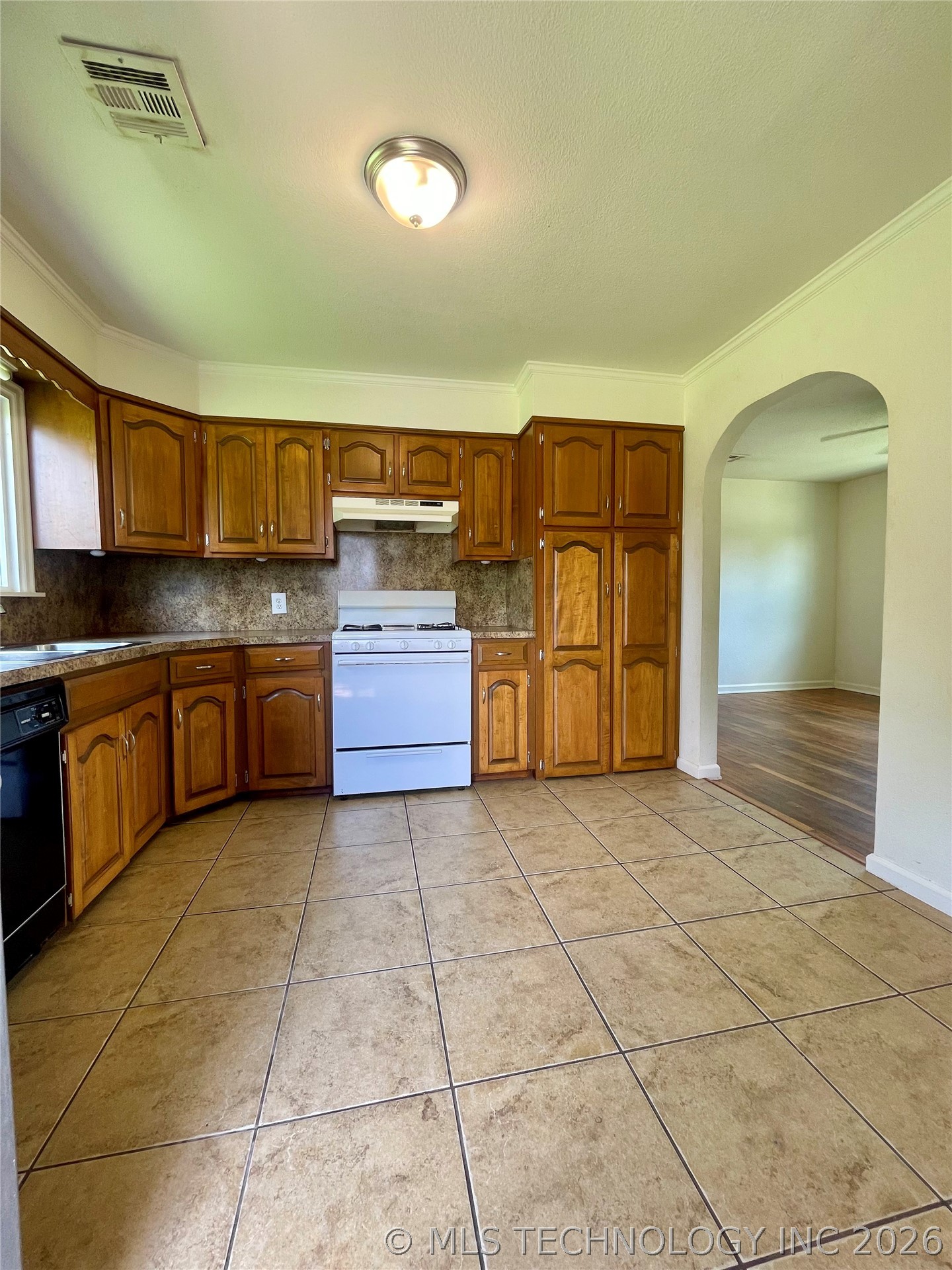 319 E 45th Place Tulsa OK 74105