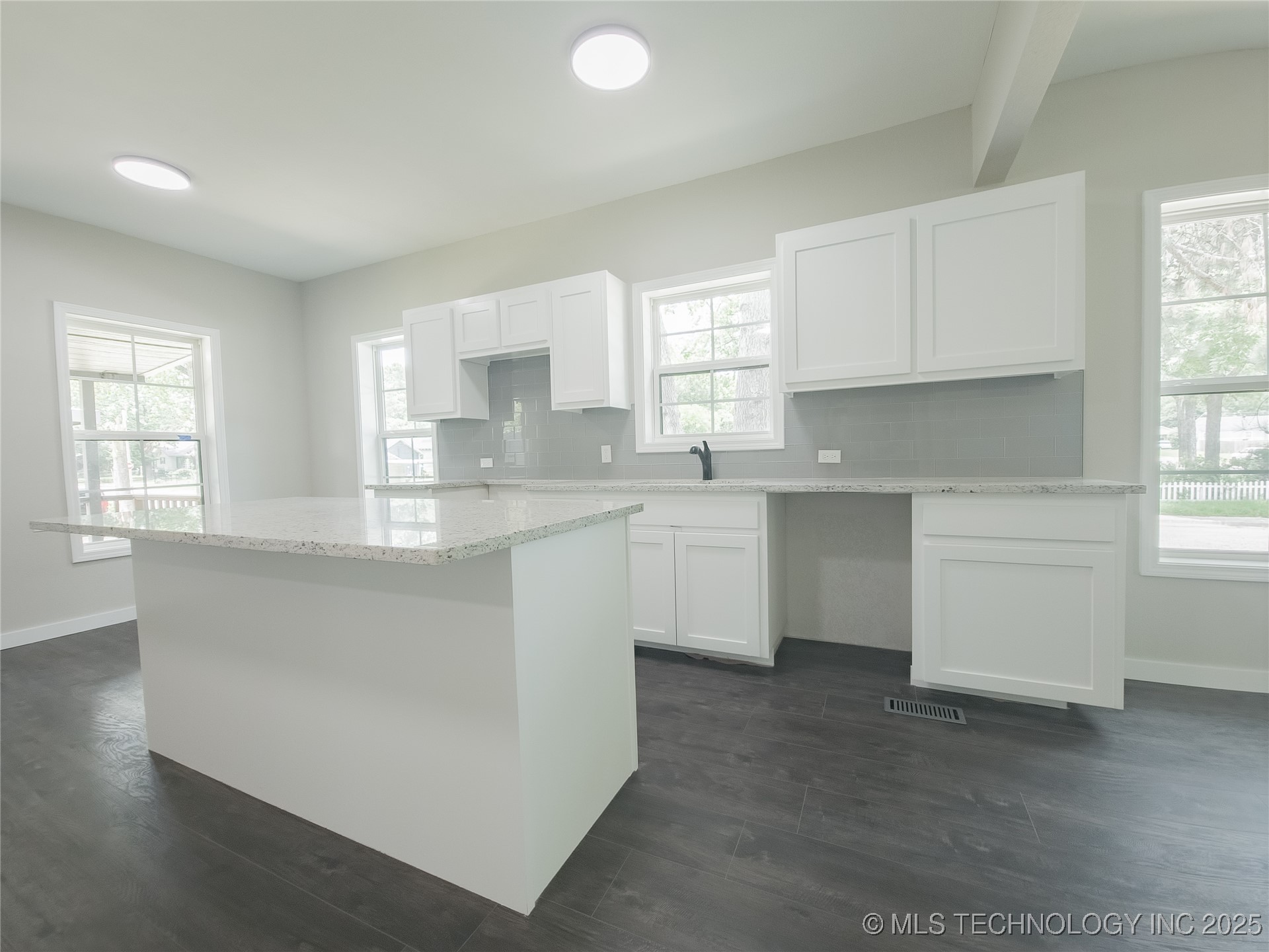 223 N 10th Durant OK 74701