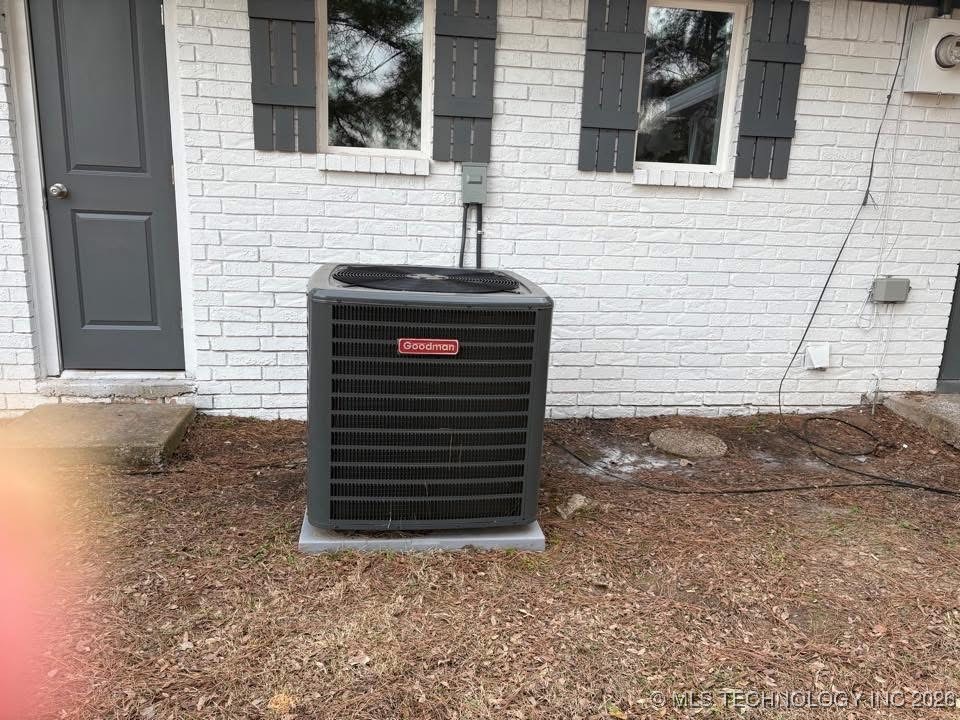 401 W H Avenue Milburn OK 73450