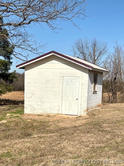 401 W H Avenue Milburn OK 73450