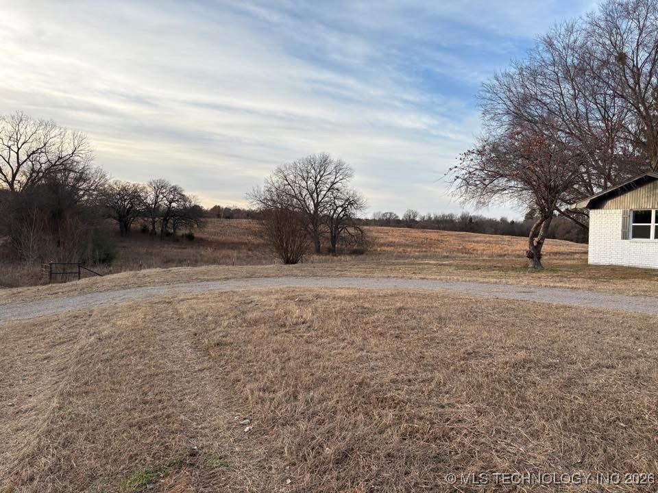 401 W H Avenue Milburn OK 73450