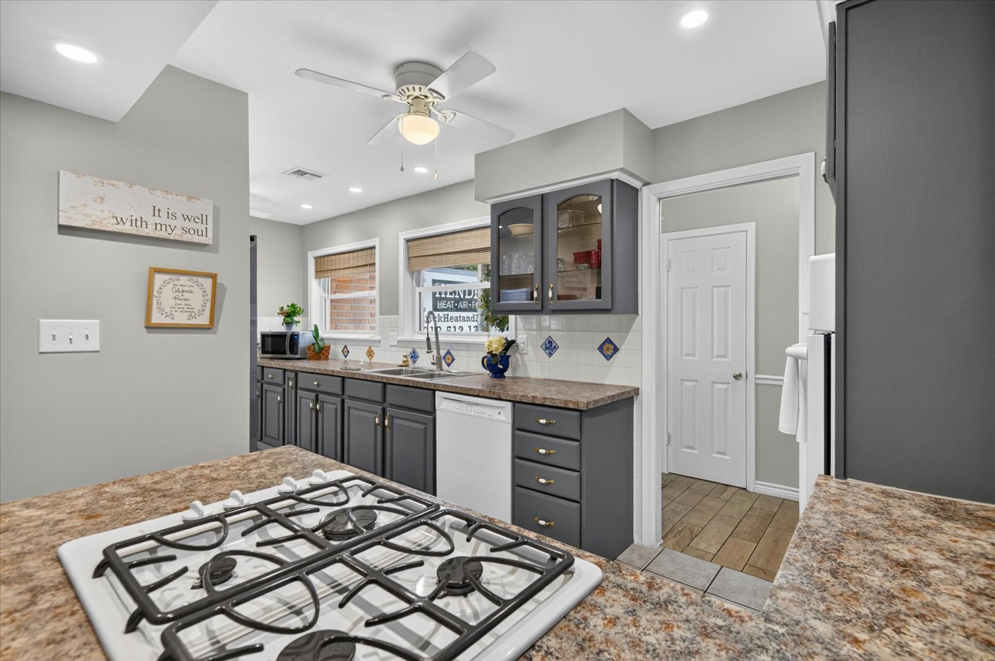 213 SE Roselawn Avenue Bartlesville OK 74006