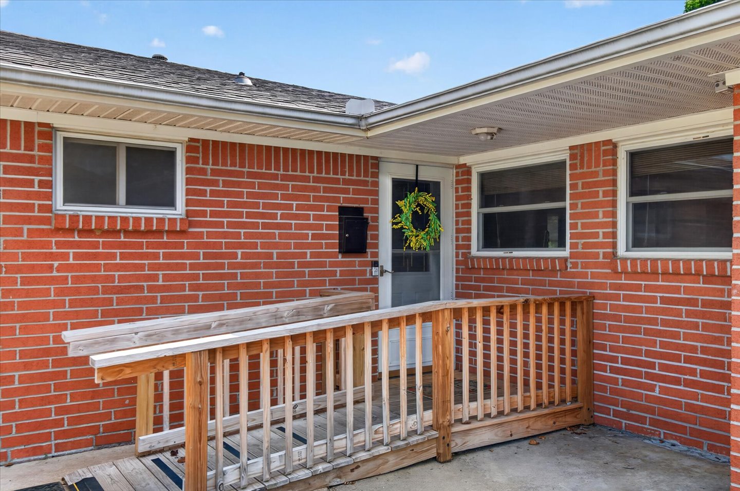 213 SE Roselawn Avenue Bartlesville OK 74006