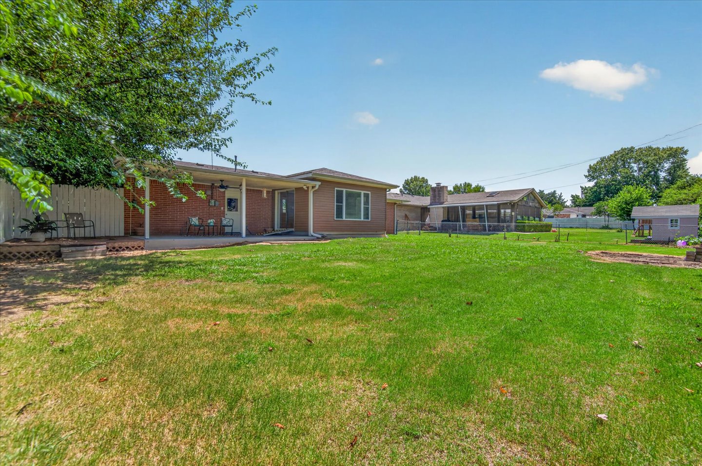 213 SE Roselawn Avenue Bartlesville OK 74006