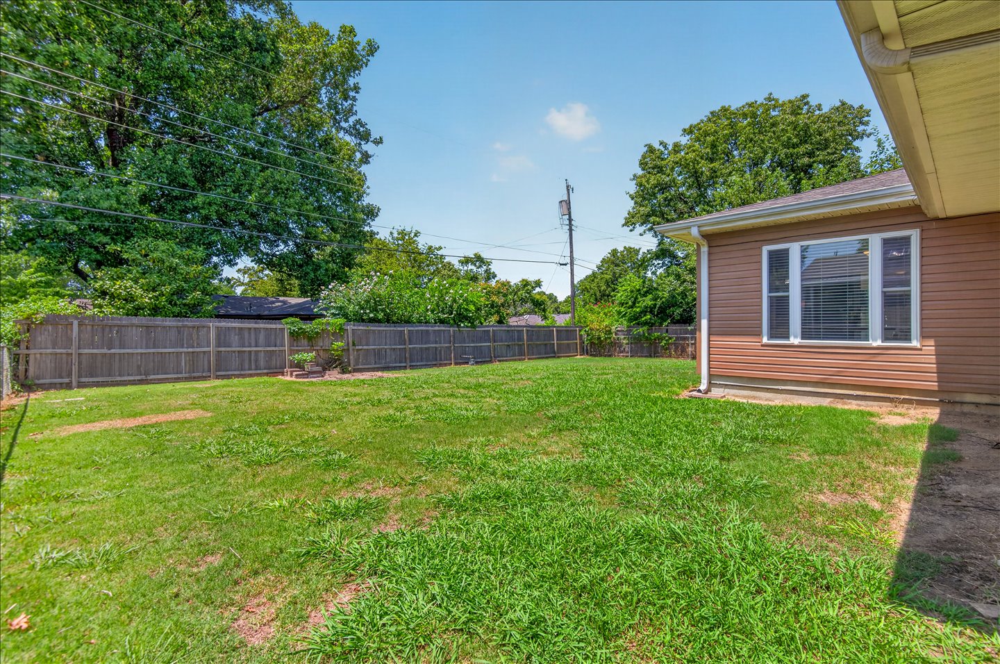 213 SE Roselawn Avenue Bartlesville OK 74006