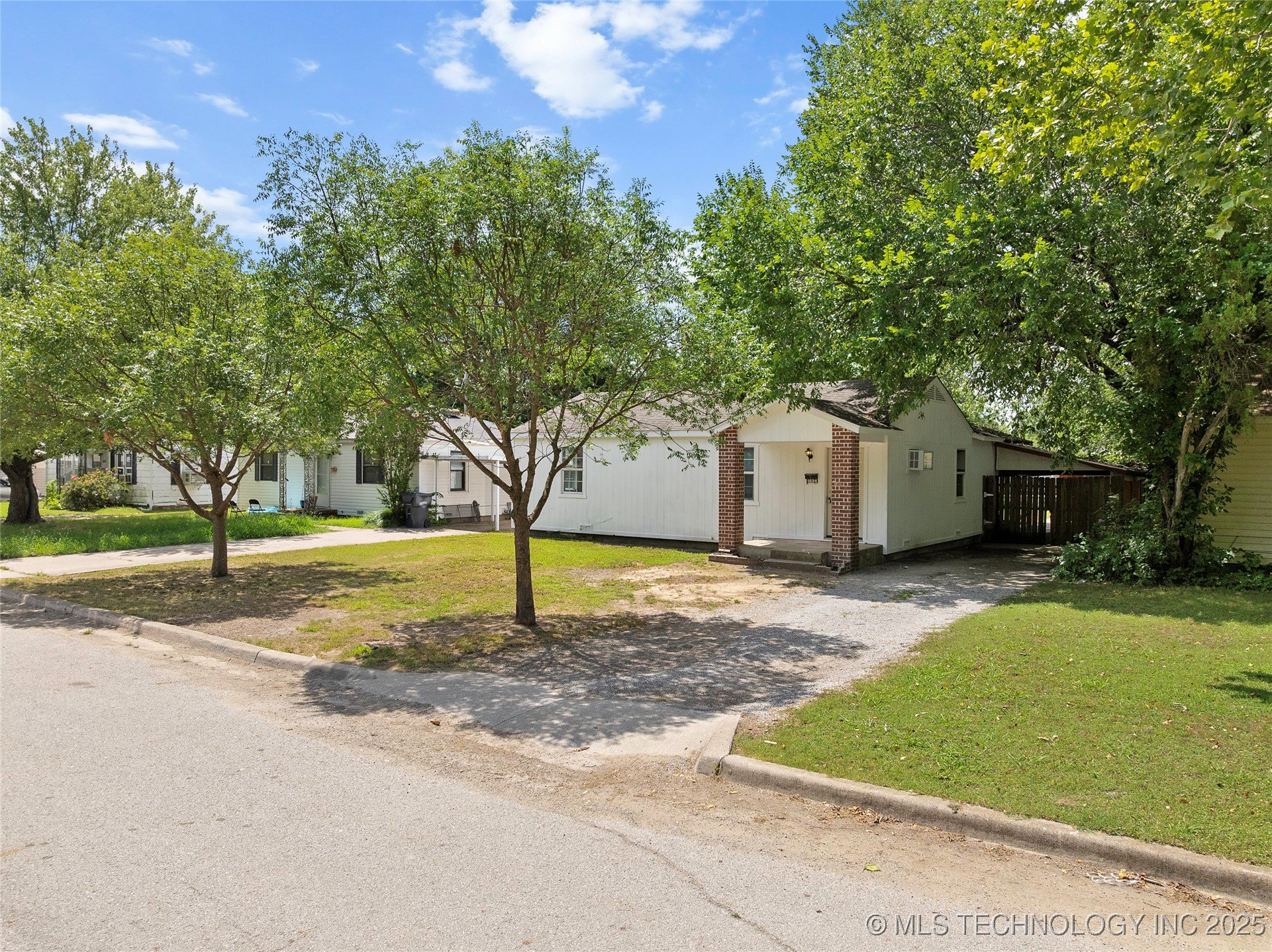 1624 7th NW Ardmore OK 73401