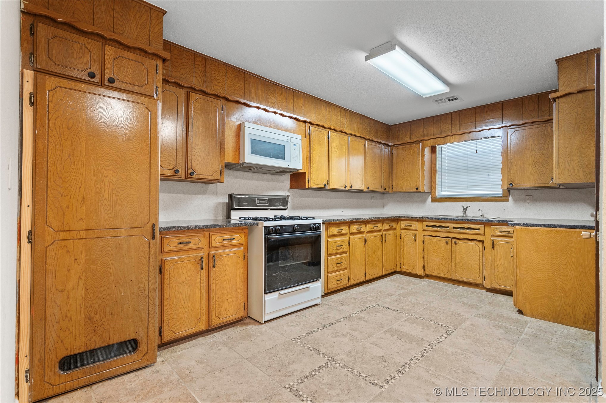 1624 7th NW Ardmore OK 73401