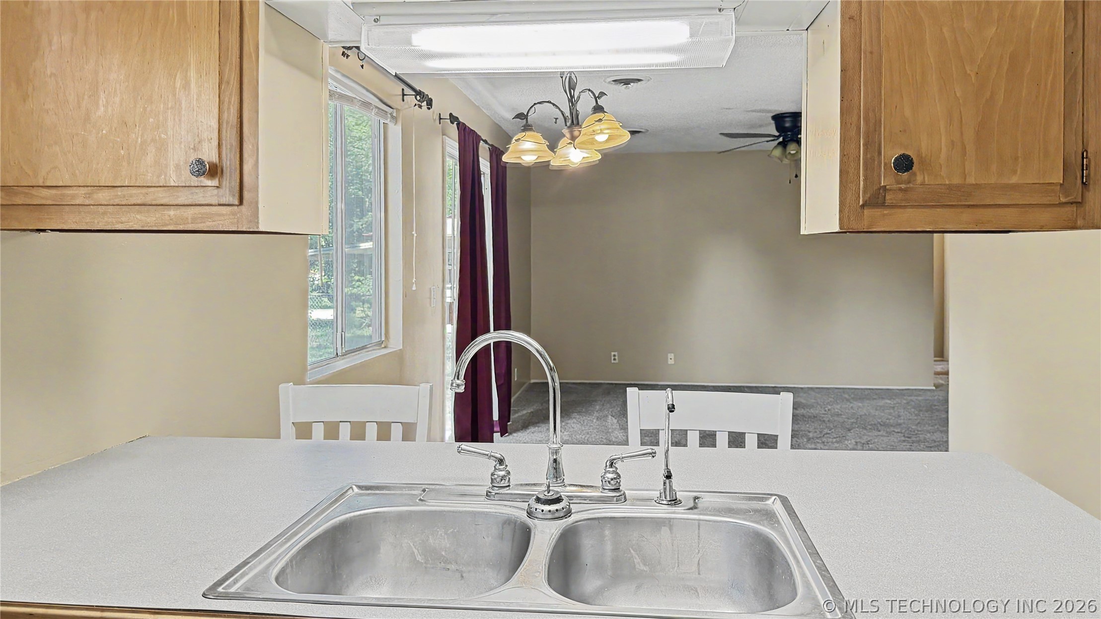408 S Osage Street Grove OK 74344